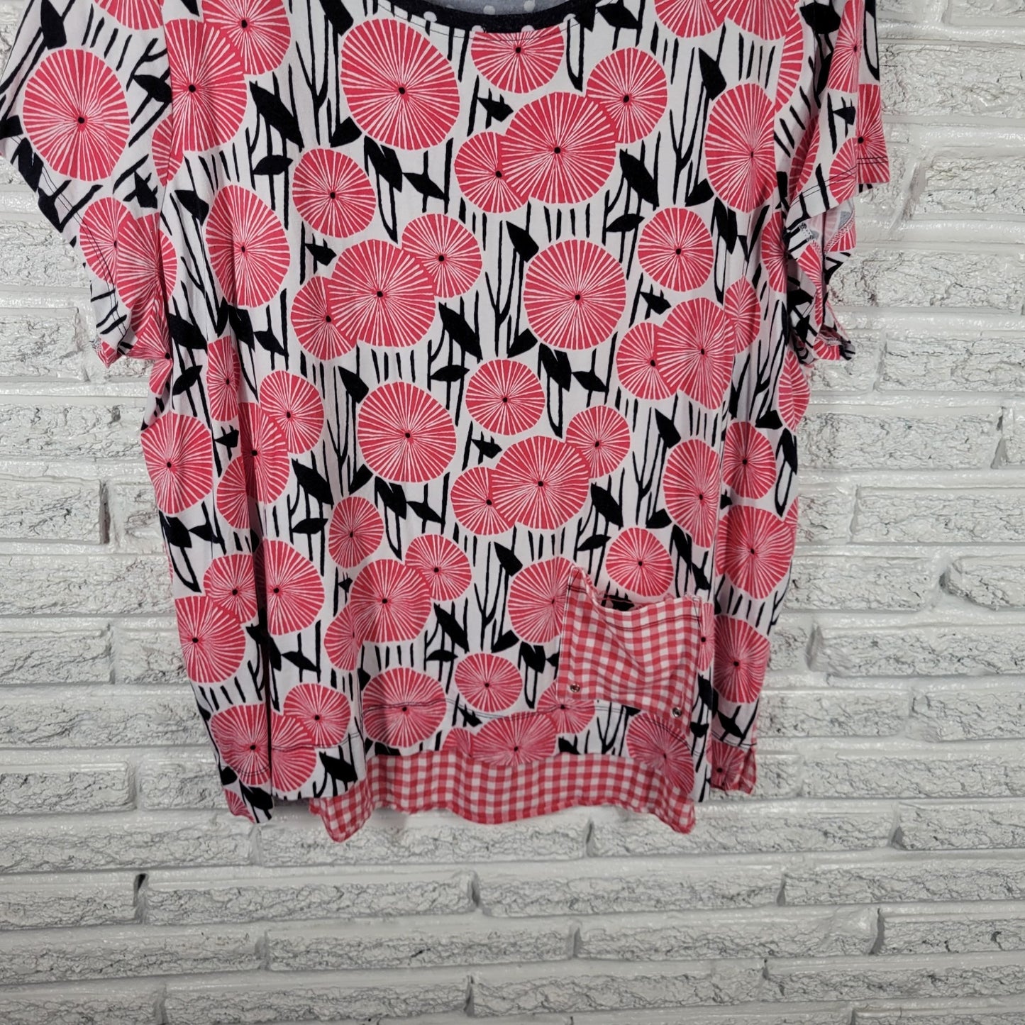 Westbound Women's 3X Plus Red Black Geometric T-Shirt Top Round Neck