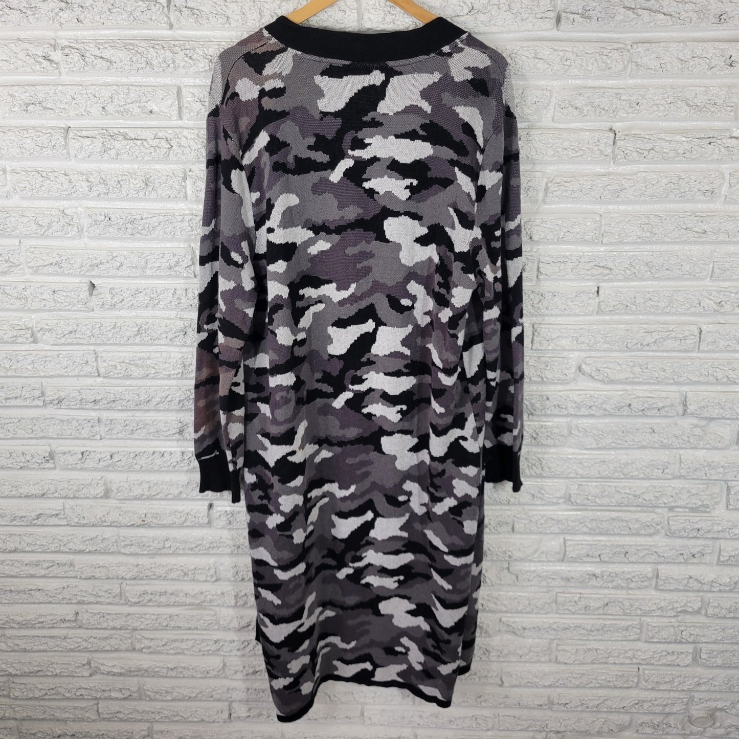 New York Co Womens Sweater 2XL Plus Cardigan Open Pockets Gray Camouflage Knit