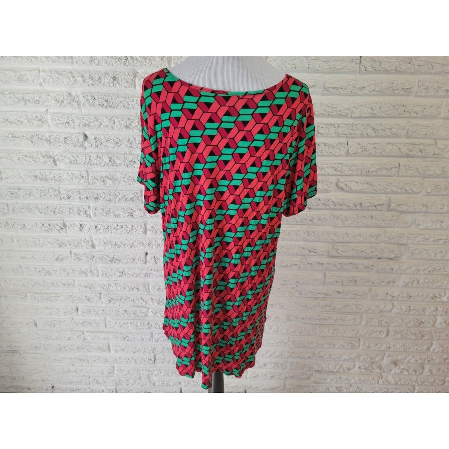 Lularoe Womens Top 3XL Plus Tee Short Sleeve Asymmetric Red Geometric Rayon
