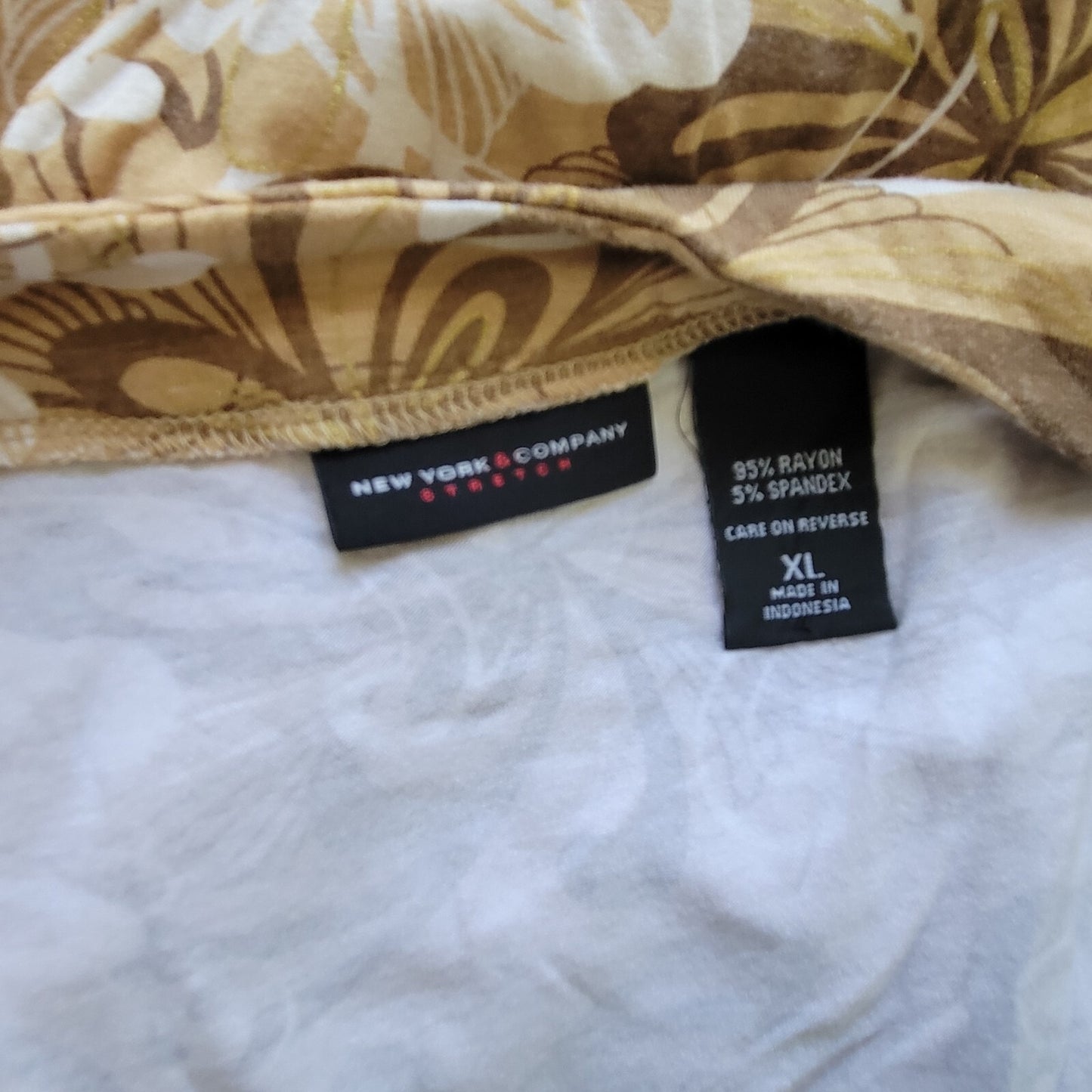 New York Co Womens Top Extra Large XL Tan Floral Ruched Metallic Thread Casual