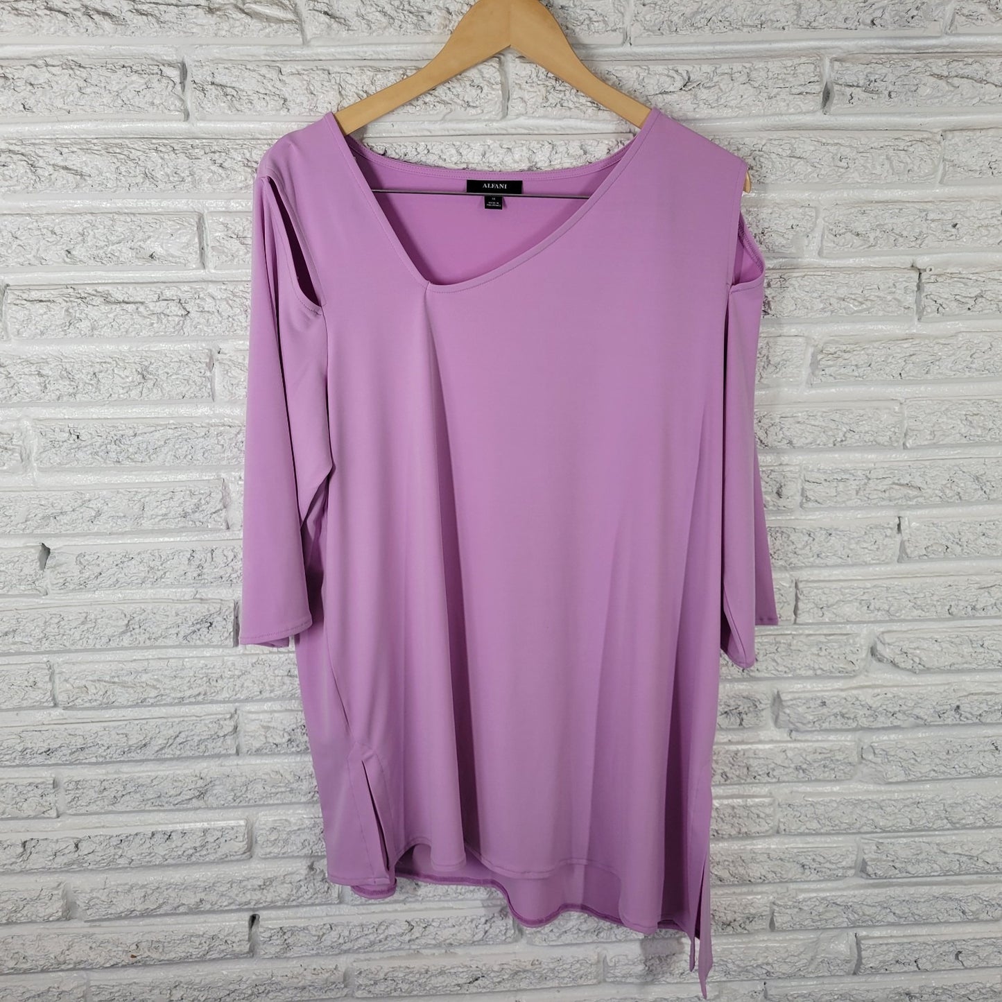 Alfani Womens Top 1X Plus Tunic Lavender Cold Shoulder Asymmetric Neck and Hem