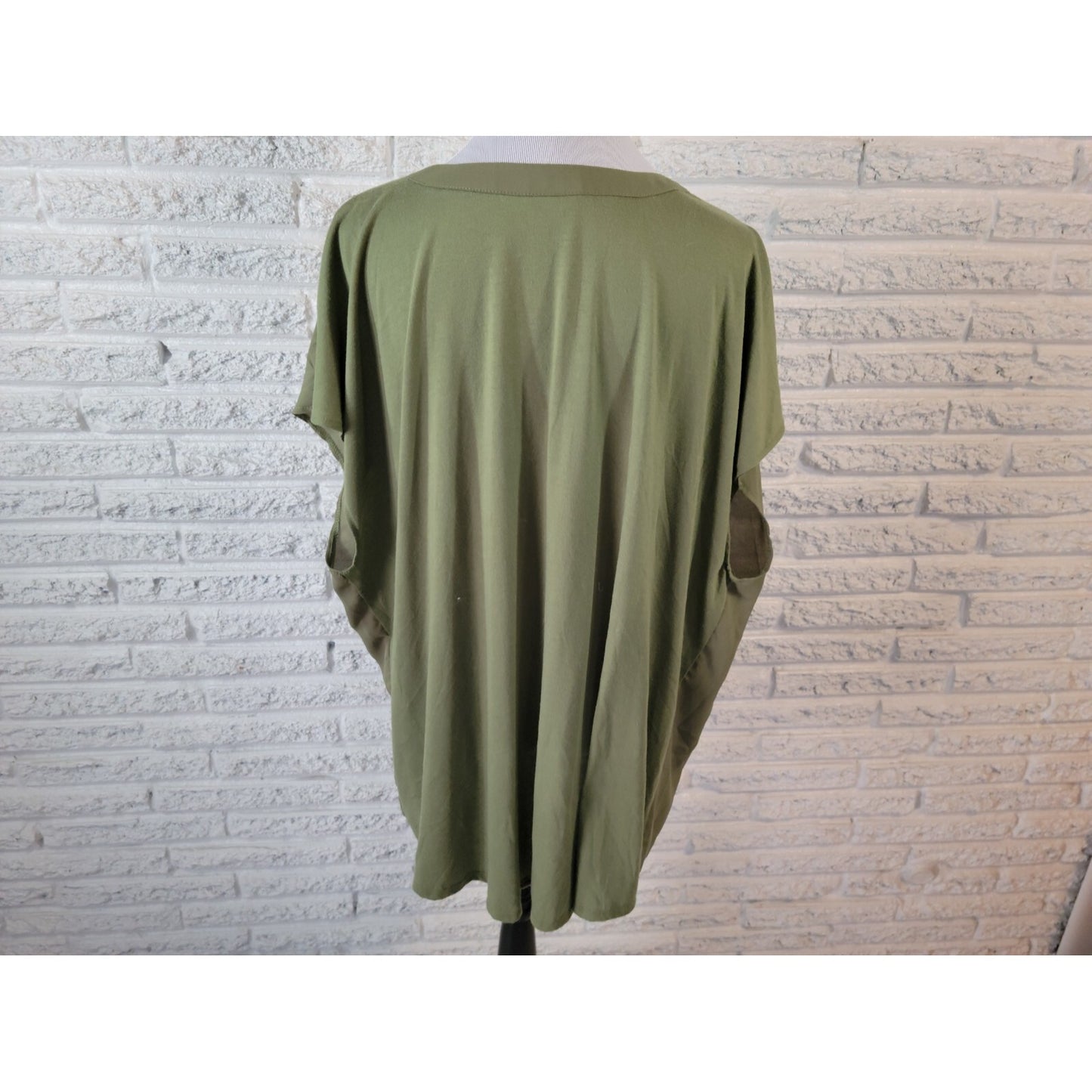 Terra Sky Women Top 3X Plus Sleeveless Quarter Button Semi Sheer Polyester Green