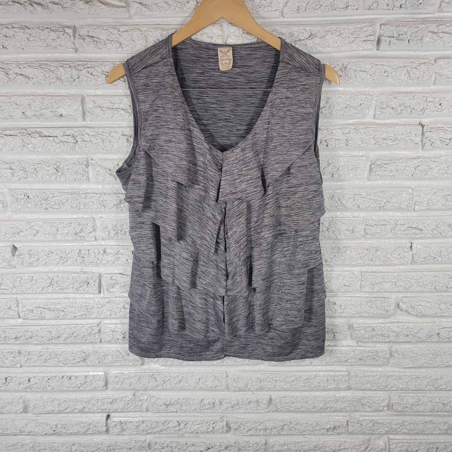Faded Glory Womens Top XL 16 18 Sleeveless Gray Heather Tiered Poly Blend Ruffle