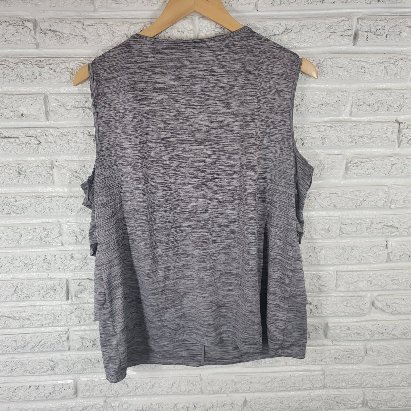 Faded Glory Womens Top XL 16 18 Sleeveless Gray Heather Tiered Poly Blend Ruffle