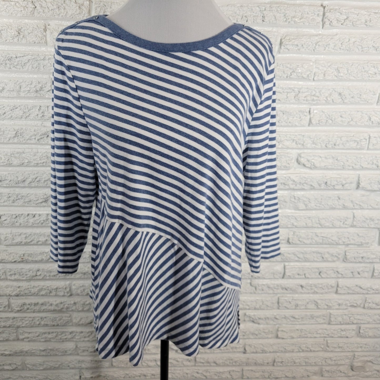 Croft Barrow Womens Top XXL Plus Tee 3/4 Sleeve Blue Stripe Deco Buttons Cotton