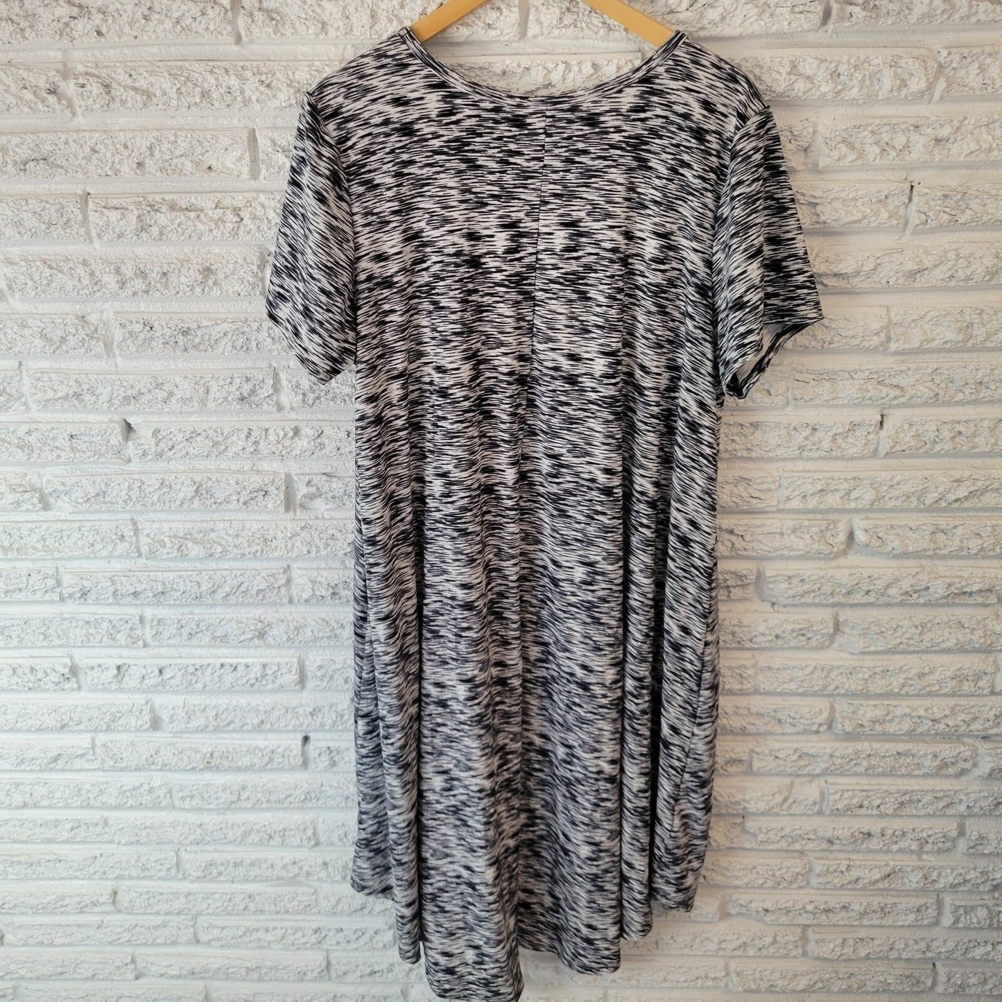 Lularoe Women Dress 2XL Plus Short Sleeve Blue Black Heather Pocket Poly Blend