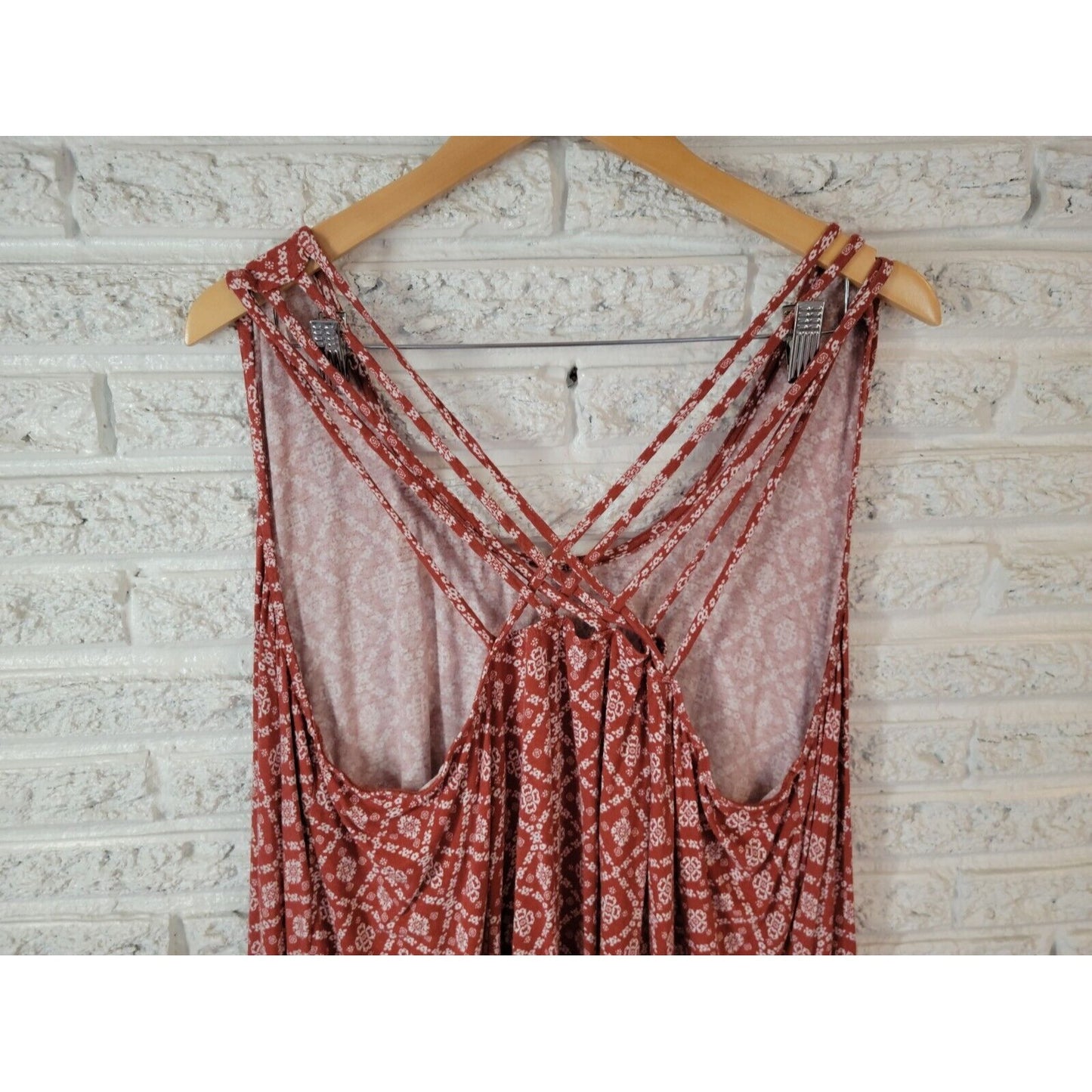 Torrid Lovesick Womens Top 4X Tank Criss Cross Brown Motif Boho Spaghetti Strap