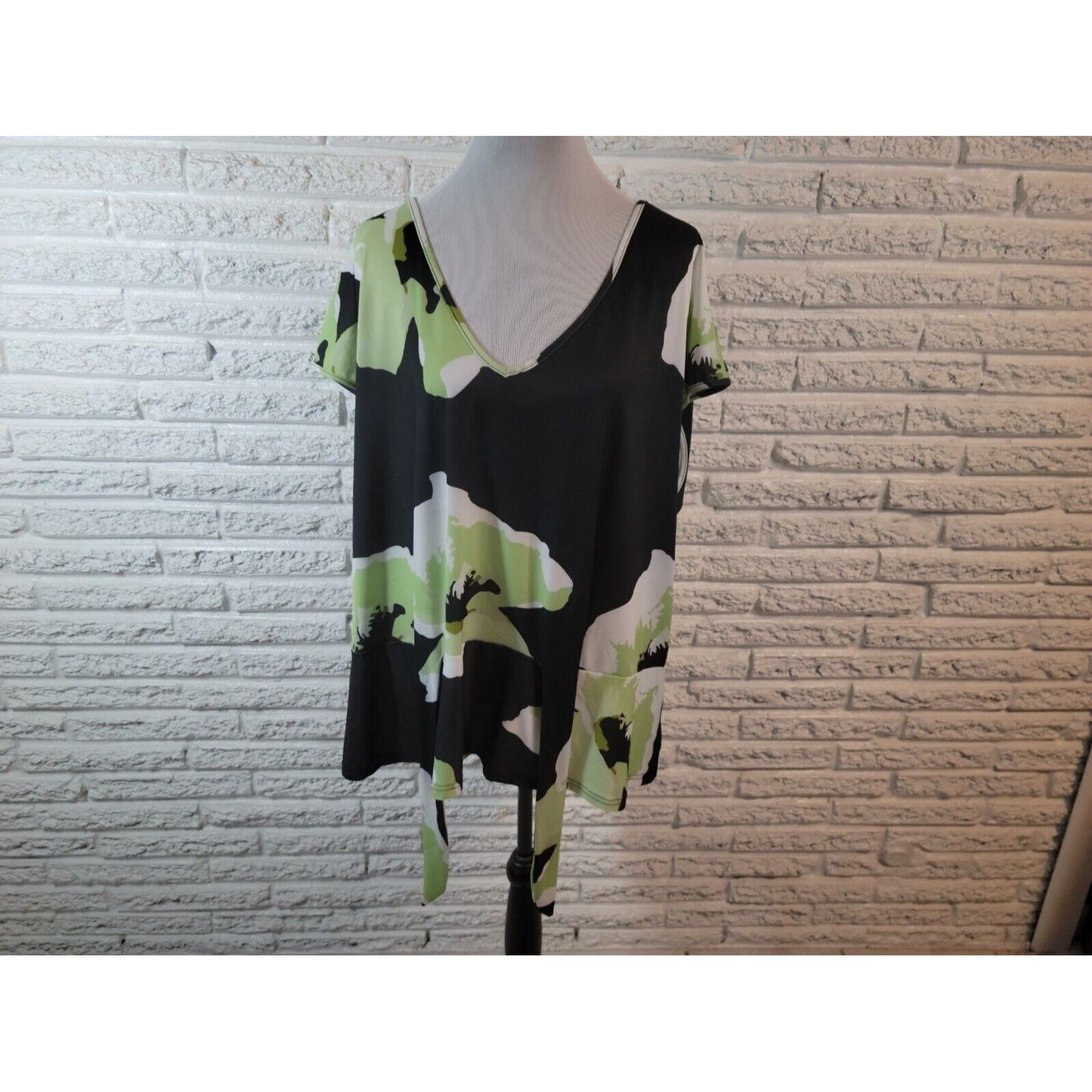 Lily Firmiana Womens Top 2XL Plus Sleeveless Green Abstract Tie Poly Blend