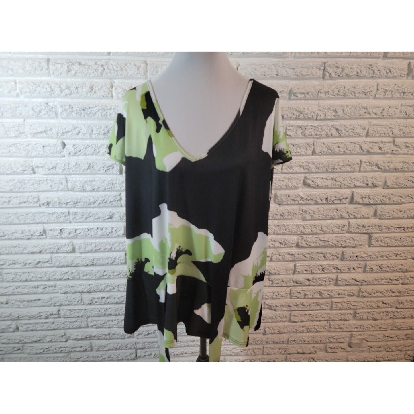 Lily Firmiana Womens Top 2XL Plus Sleeveless Green Abstract Tie Poly Blend