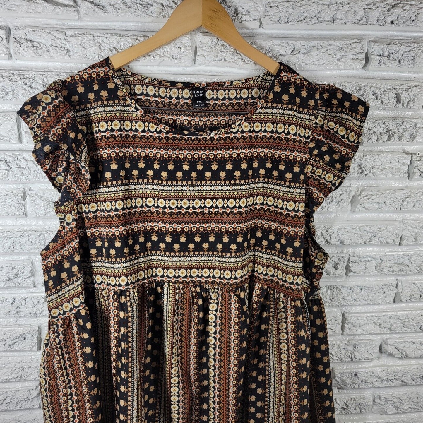 Emery Rose Womens Top 5XL Baby Doll Black Geometric Slick Lightweight Polyester