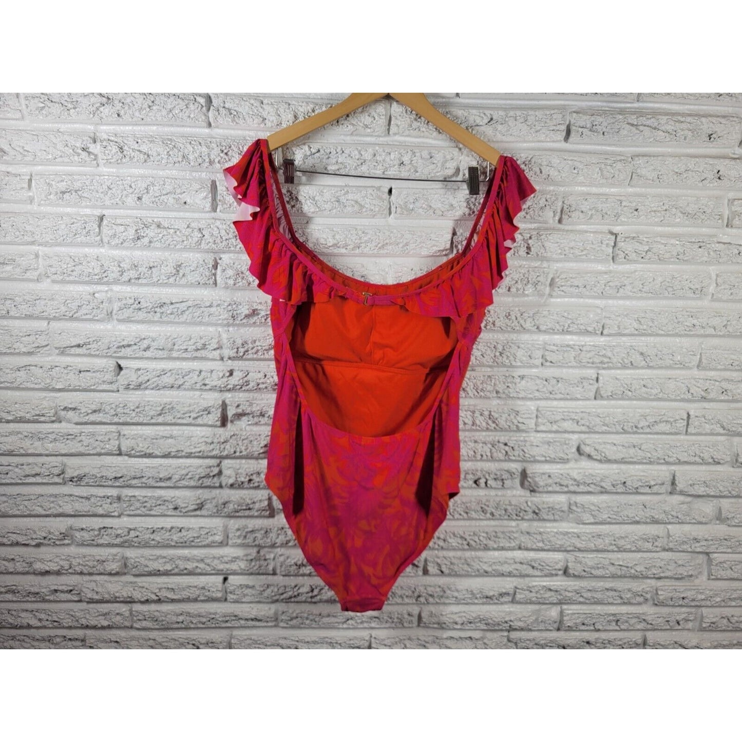 Mynah Womens Swimsuit XXL One Piece Open Back Pink Tropical Wide Strap Ruffle