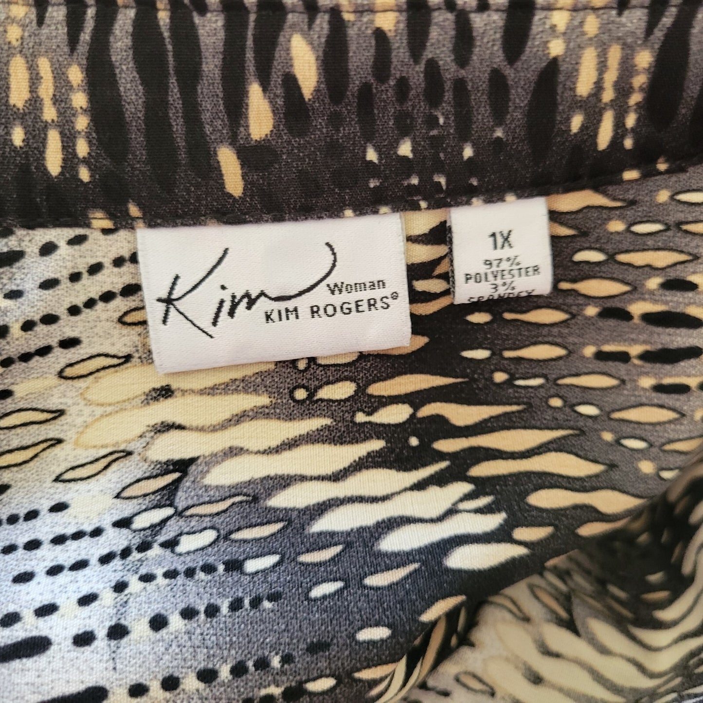 Kim Rogers Top 1X Plus Size Black Tan Geometric Long Roll Tab Sleeve Button Up