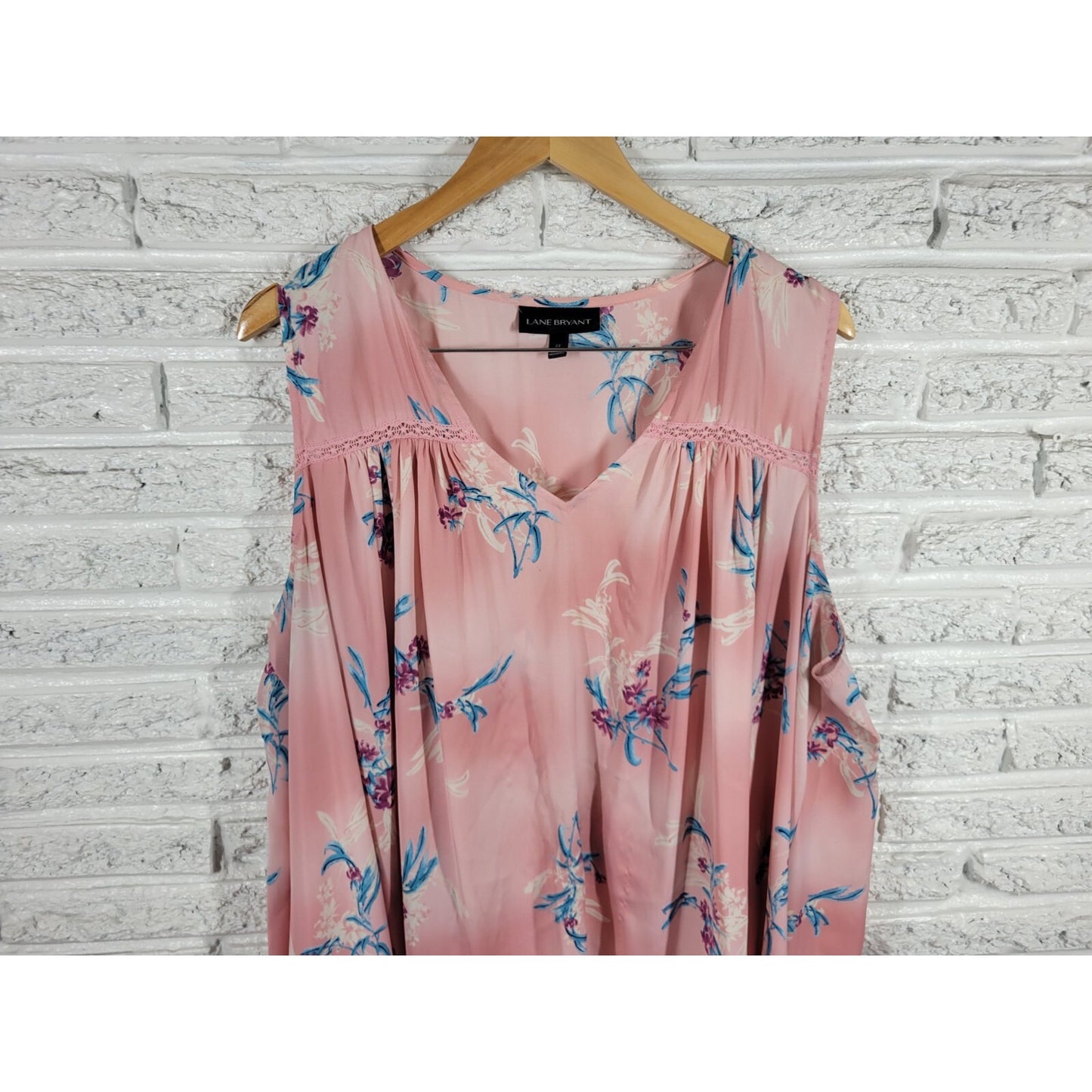 Lane Bryant Womens Top 22 Plus Tank Pink Floral Lightweight Lace Trim Polyester