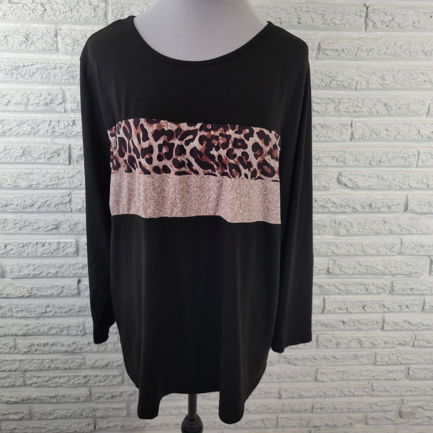 Shein Curve 2XL Plus Black Animal Print Top Long Sleeve Tee Jersey BLA99E