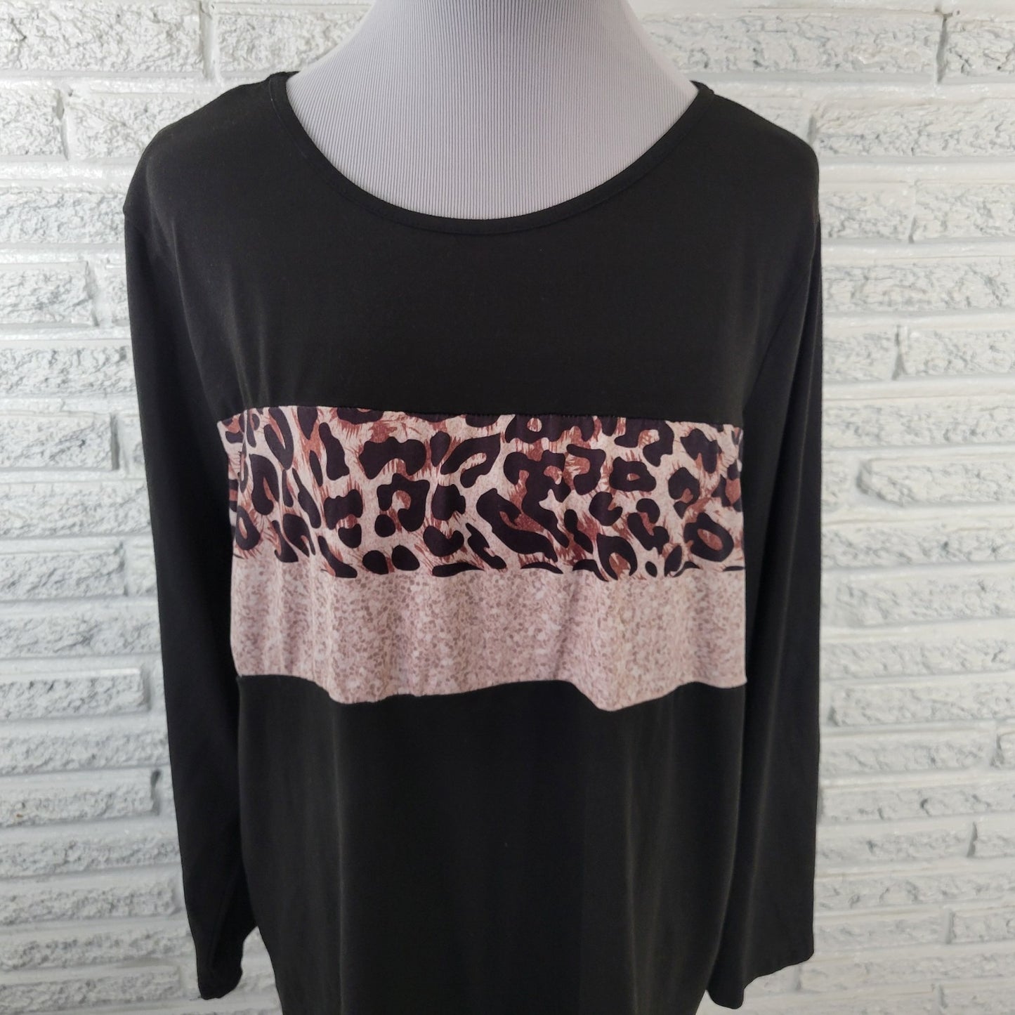 Shein Curve 2XL Plus Black Animal Print Top Long Sleeve Tee Jersey BLA99E