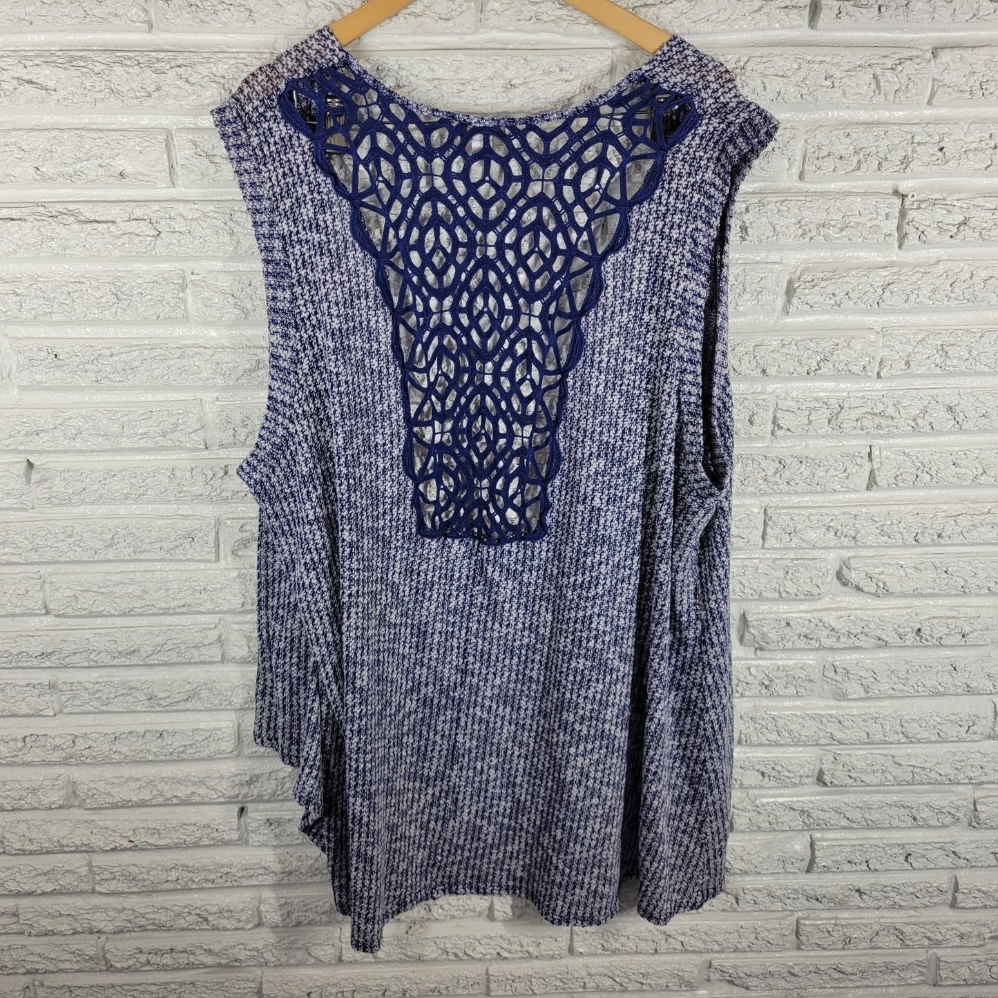 Avenue Womens Sweater 26 28 Plus Cardigan Open Sleeveless Blue Crochet Back