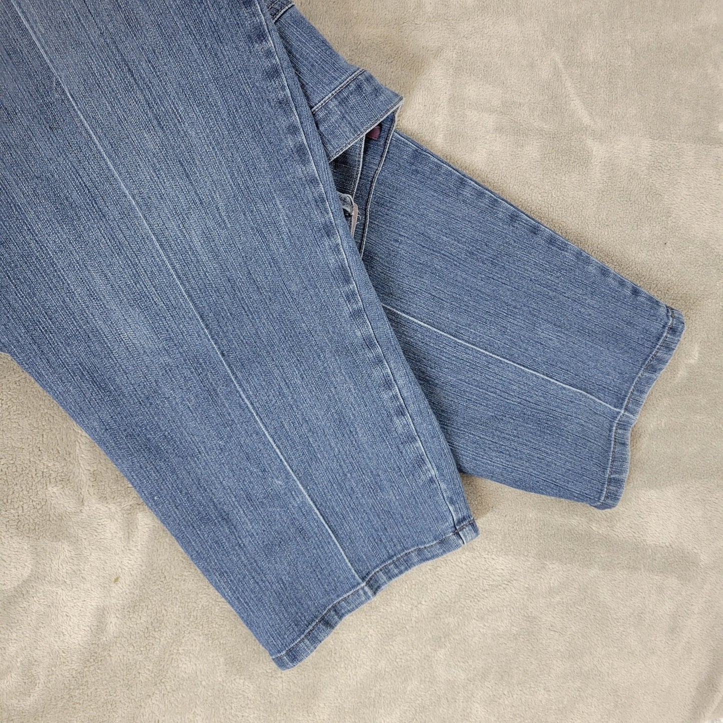 Gloria Vanderbilt Amanda Womens Jeans 22W Plus Medium Blue Denim Zip Fly Comfy