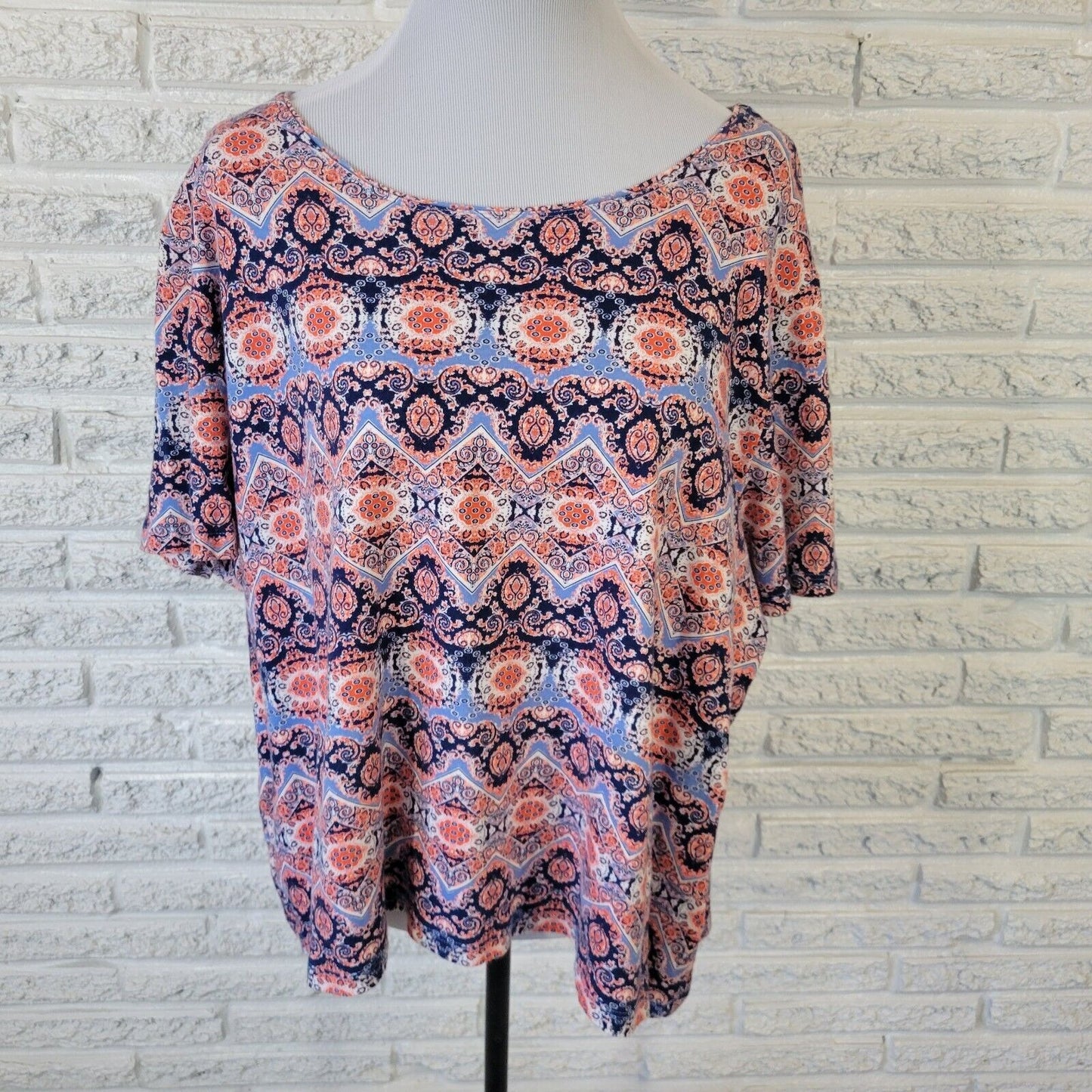 Rebecca Malone Womens Top 2X Plus Tee Blue Pink Geometric Cotton Lightweight