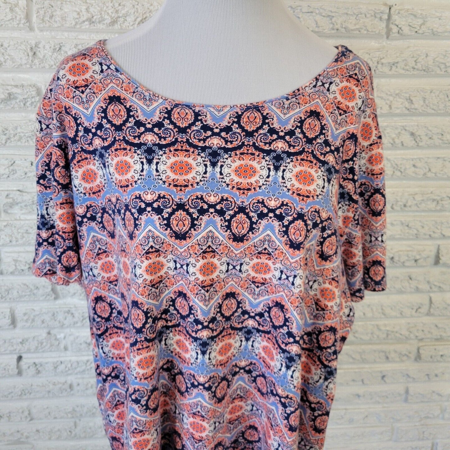 Rebecca Malone Womens Top 2X Plus Tee Blue Pink Geometric Cotton Lightweight