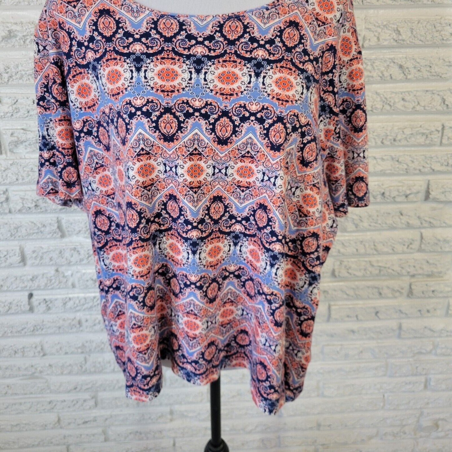 Rebecca Malone Womens Top 2X Plus Tee Blue Pink Geometric Cotton Lightweight