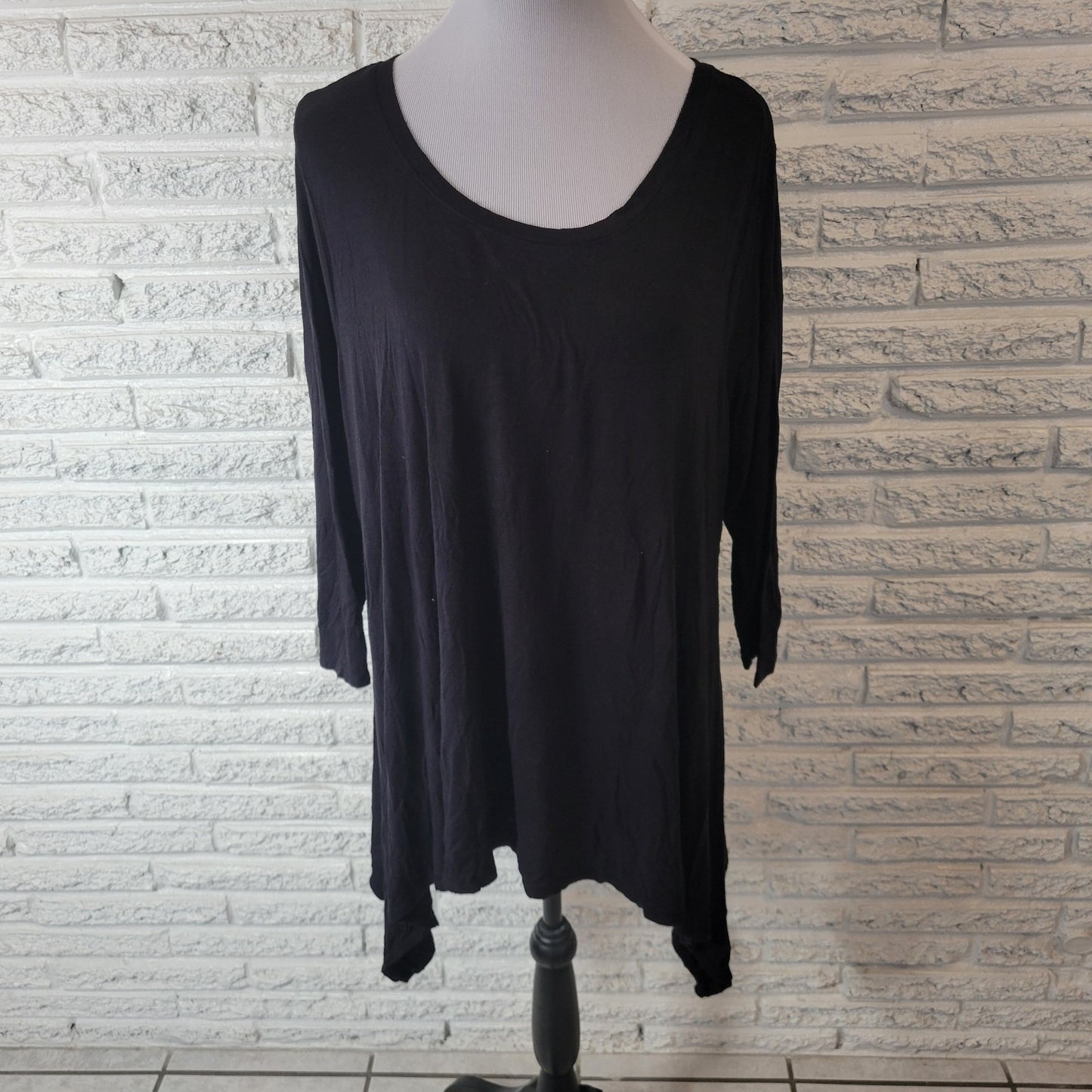 Meri Skye Womens Top 2X Plus 3/4 Sleeve Black Asymmetric Casual Comfy Stretch