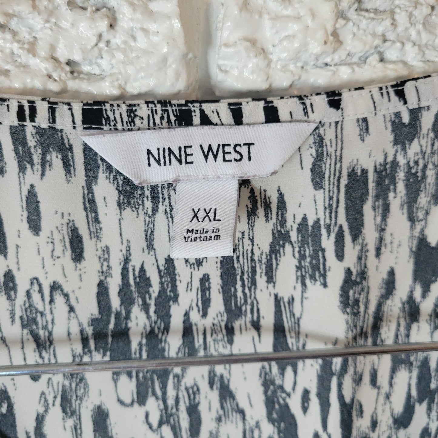 Nine West Womens Top XXL Sleeveless Black Watercolor Polyester Lightweight Lined