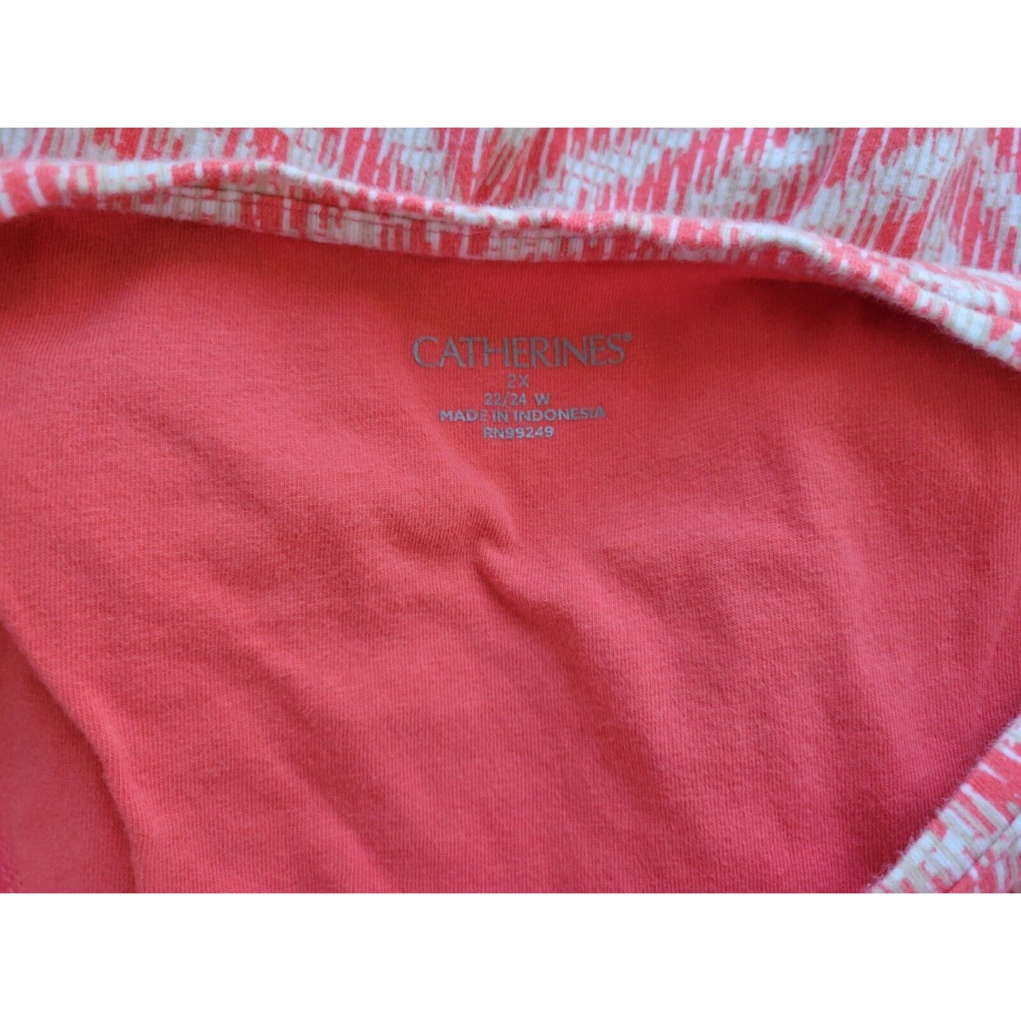 Catherines Womens Top 2X Plus Tee Short Sleeve Zig Zag Pink Cotton Blend