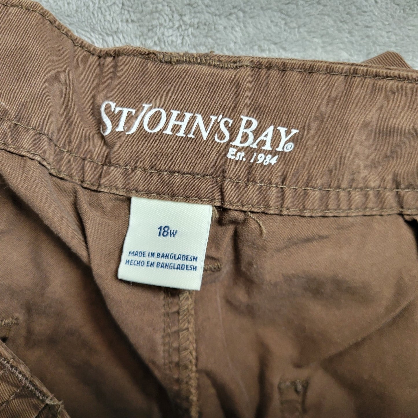 St. John's Bay Women's Shorts 18W Brown 100% Cotton Pockets Drawstring BRO29E