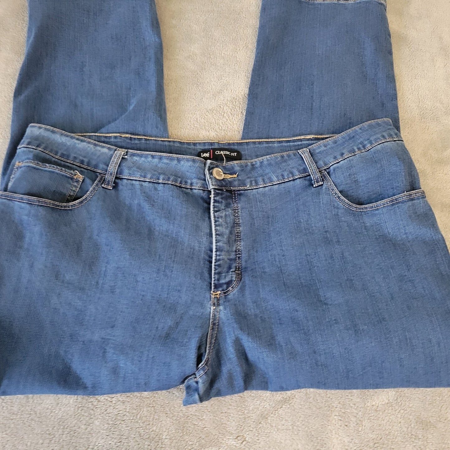 Lee Womes Jeans 24WP Plus Petite Classic Fit Cropped Zip Fly Medium Blue Denim