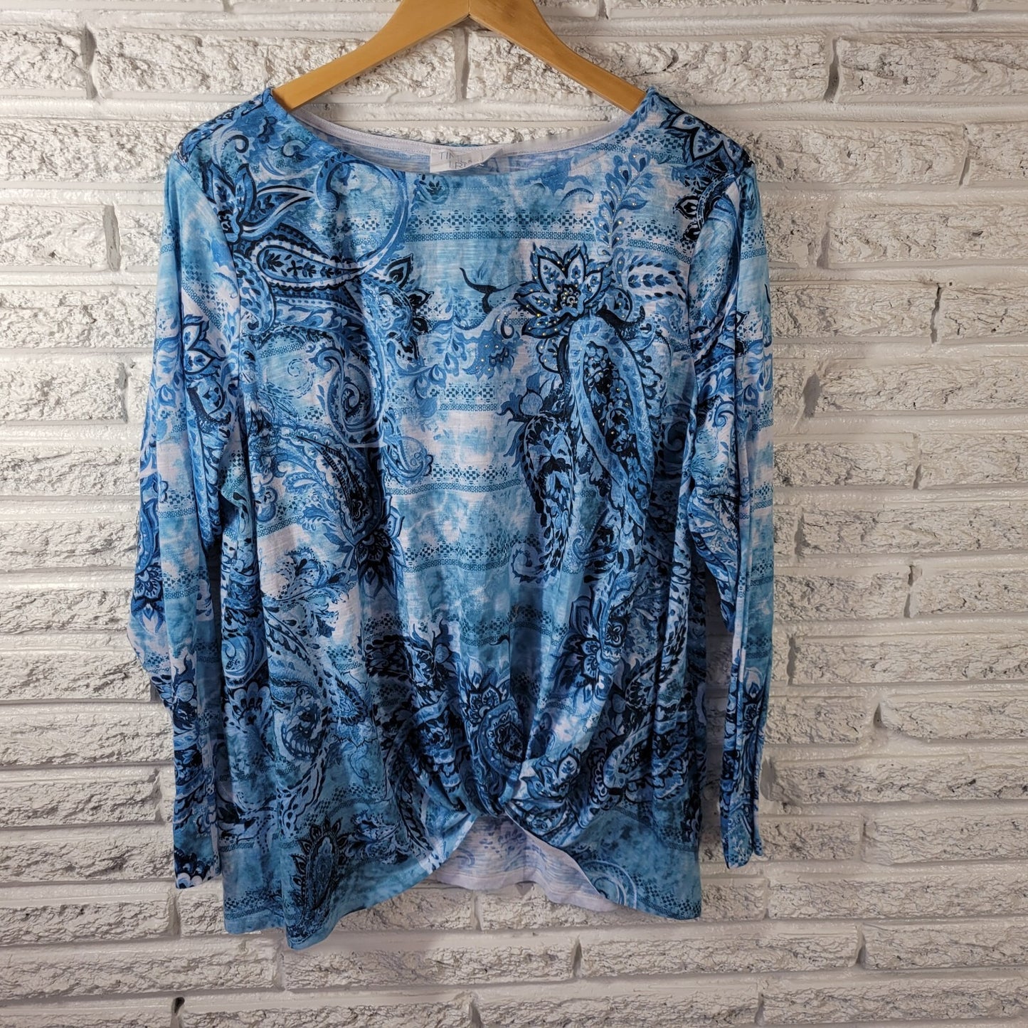 Time Tru Womens Top XXXL 22 Plus Tee Long Sleeve Blue Paisley Polyester Studded