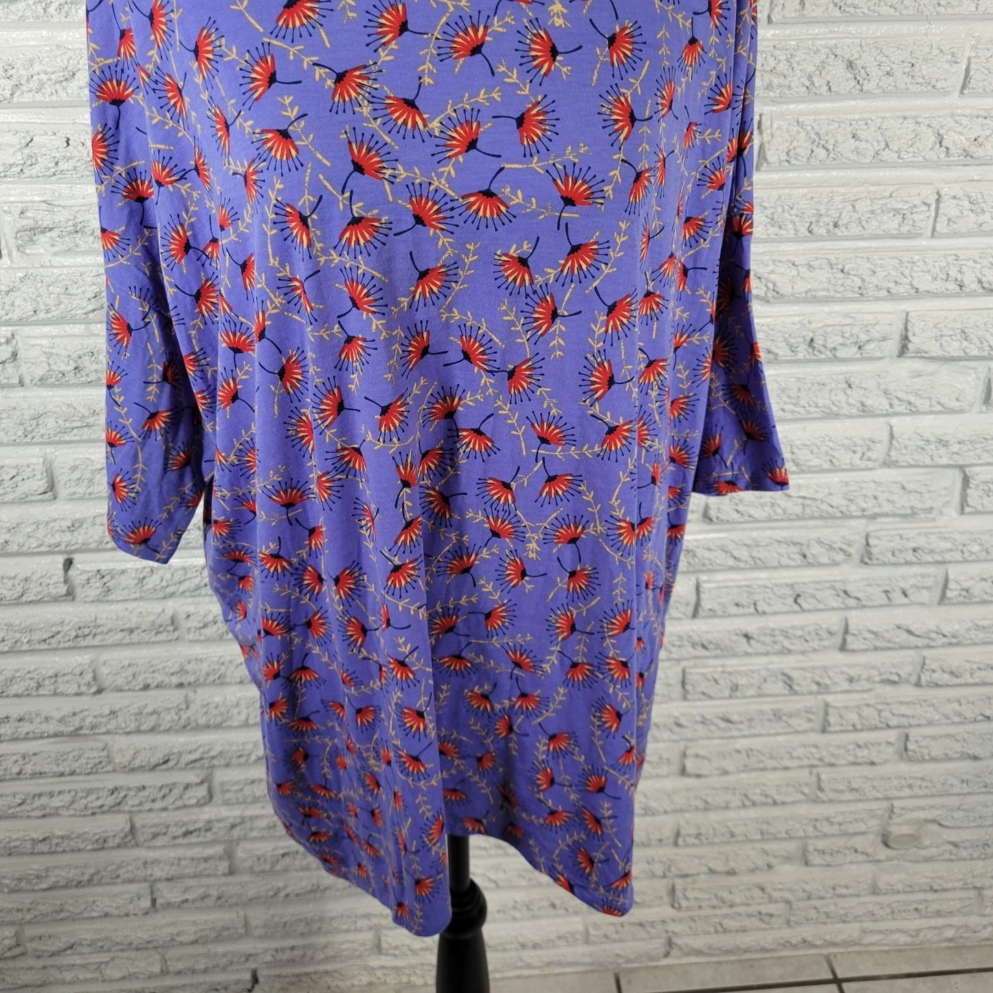 LuLaRoe 2XL Tee Tunic Top Purple Red Floral Asymmetric Crew Neck FLO324E