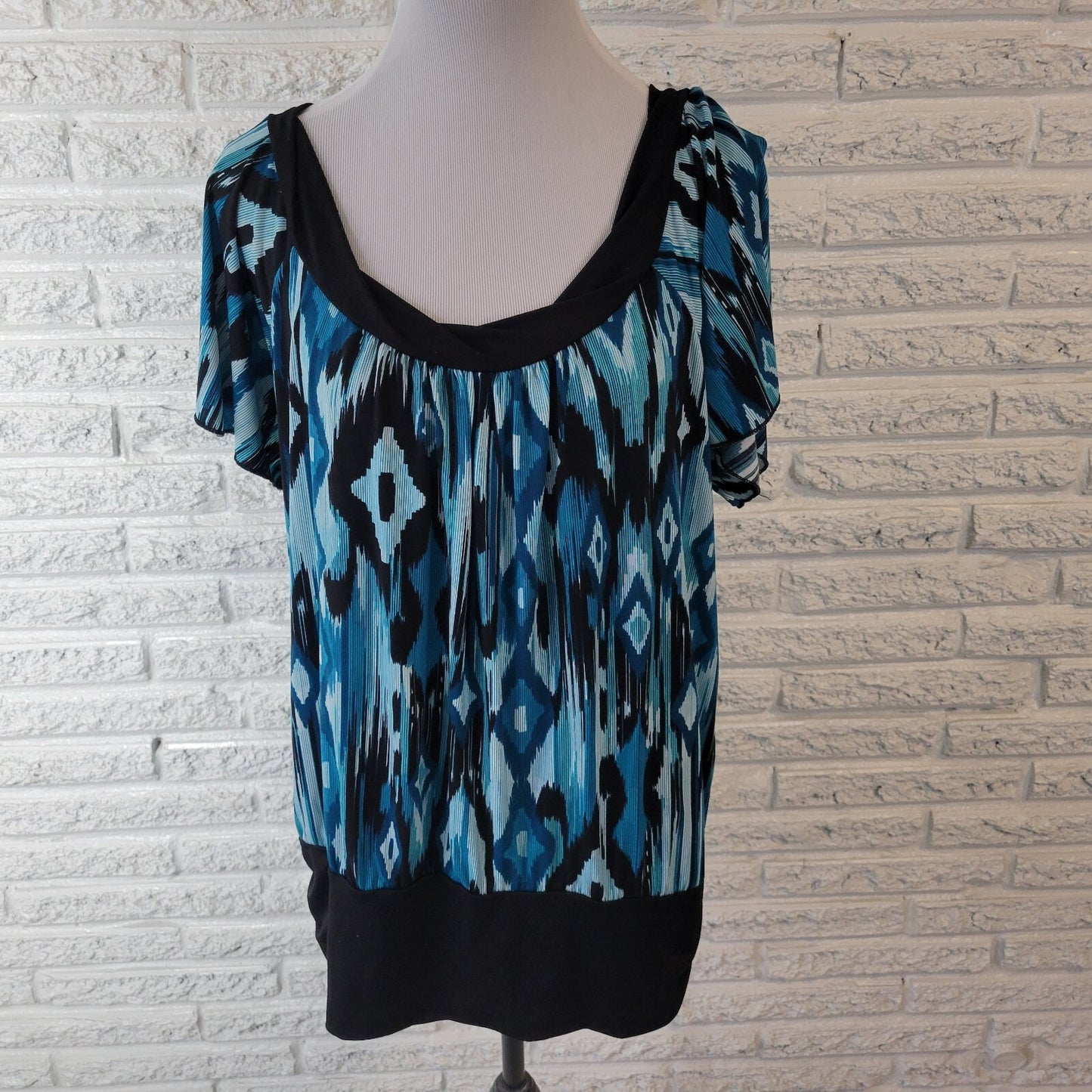 Judith Women 2X Plus Blouse Blue Black Diamond Knit Office Top Short Sleeve