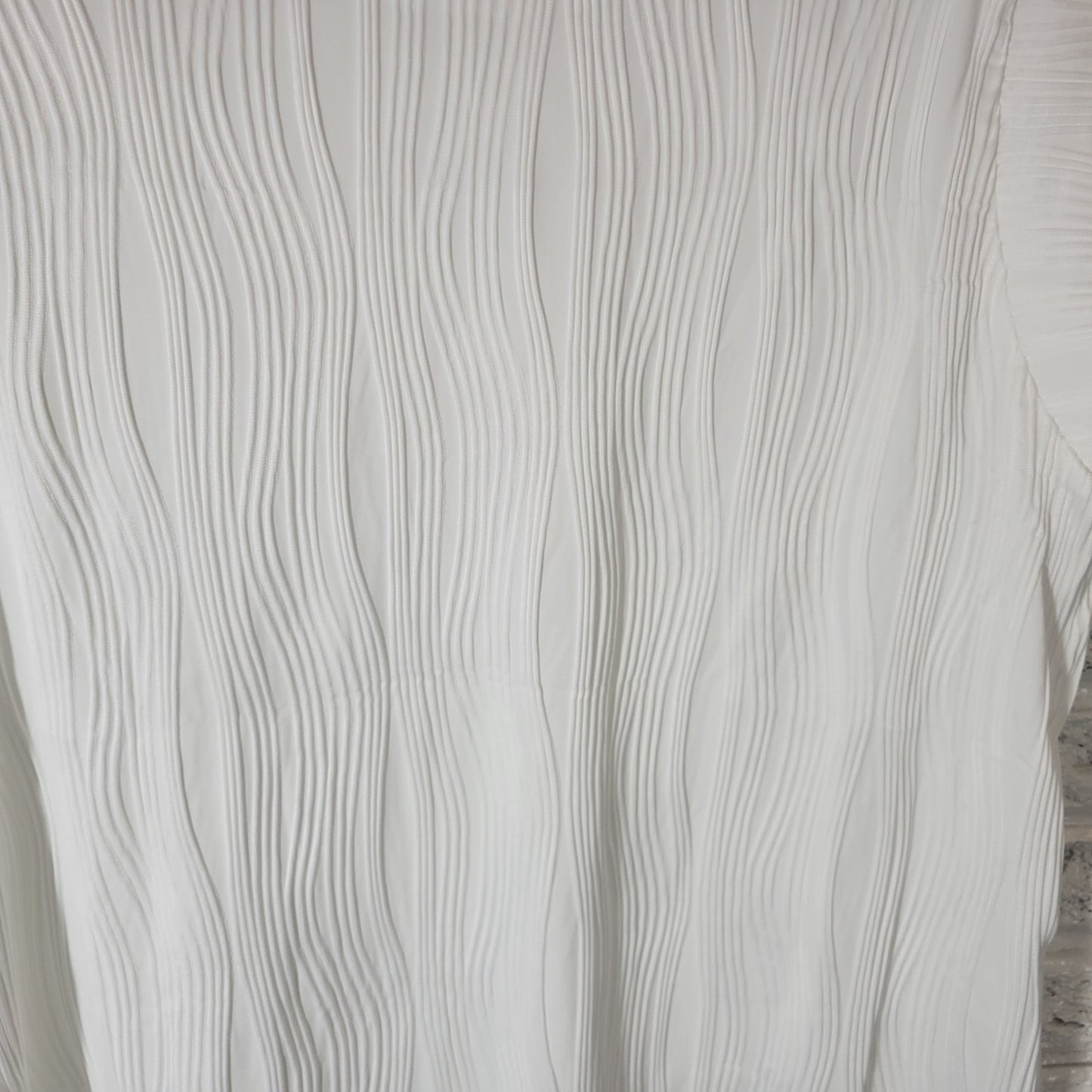 Evaless Womens Top 2XL Plus Sleeveless White Pintucked Lightweight Poly Blend