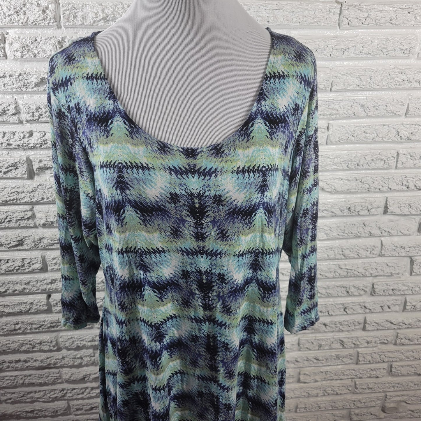 Rose Olive Women Top 1X Plus Tunic 3/4 Sleeve Blue Watercolor Lightweight Rayon