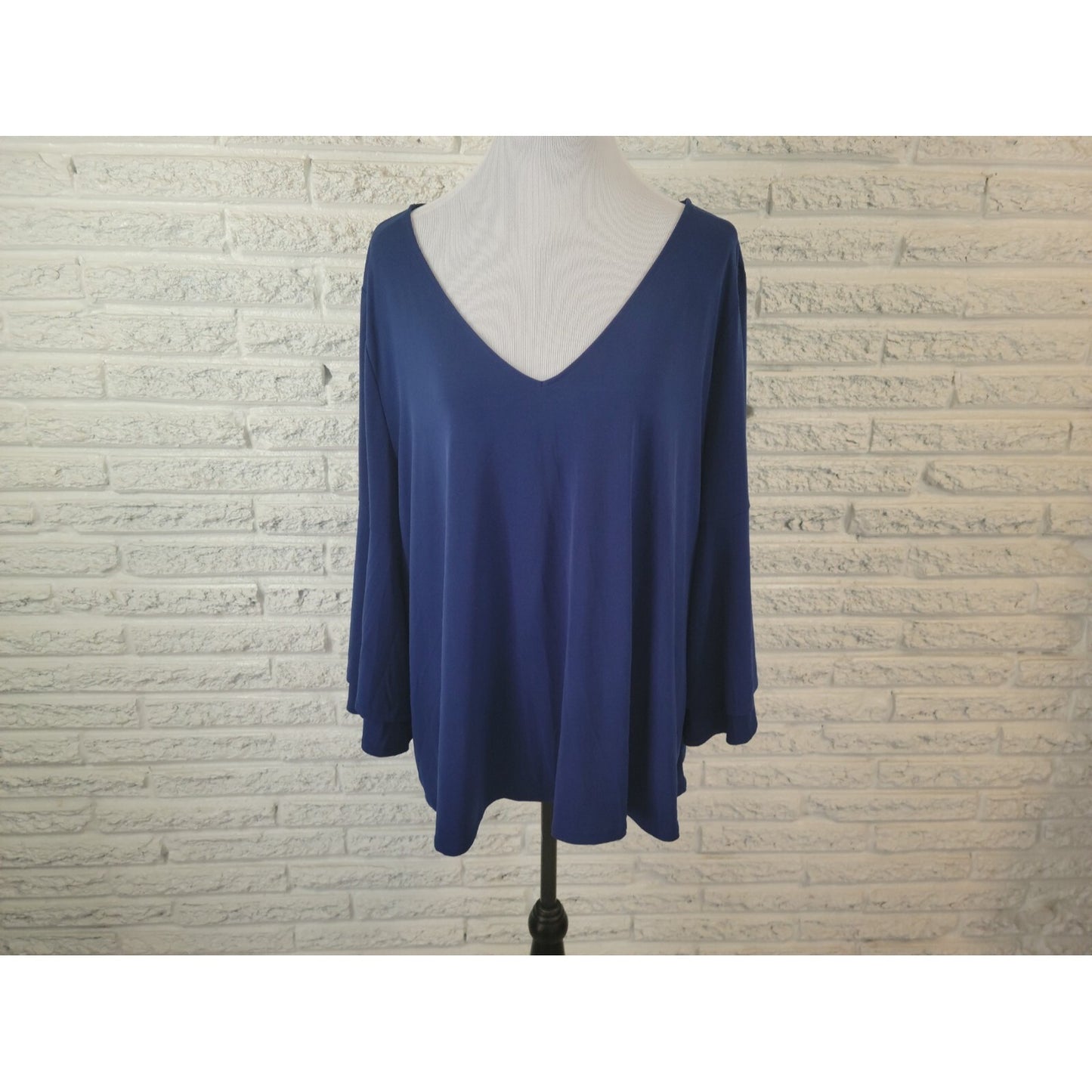 Lane Bryant Womens Top 22 24 Plus Bell Sleeve Pullover Blue Poly Blend Office