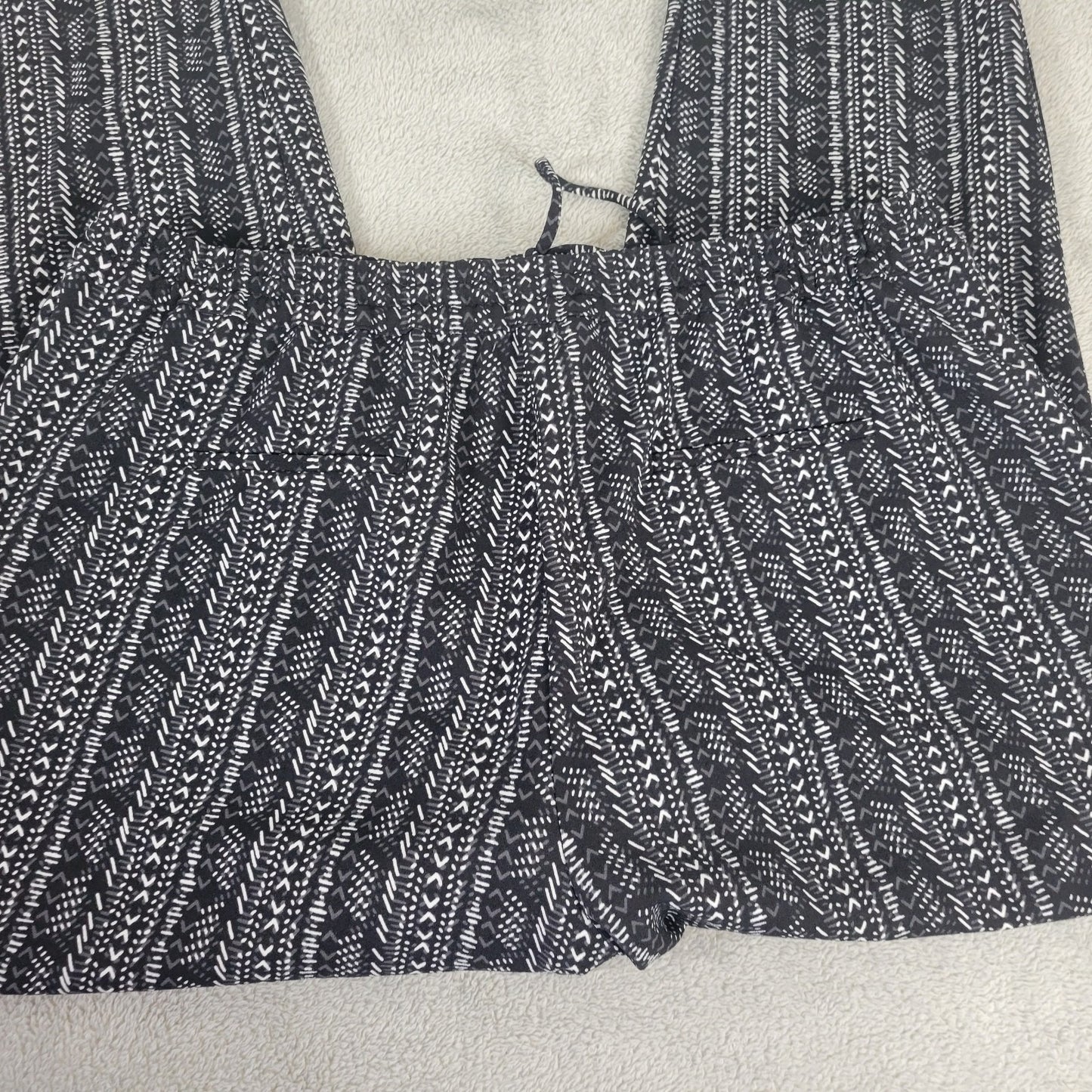 Cato Est 1946 Womens Pants 18W 20W Plus Pull On Straight Leg Black Geometric