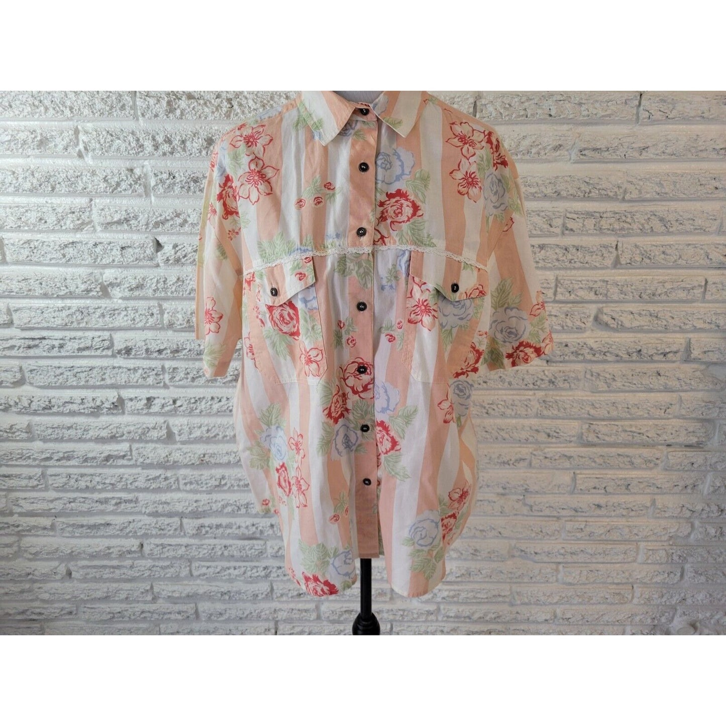 SK Wear Womens Shirt 2X Plus Short Sleeve Button Up Pink Floral Cotton Casual