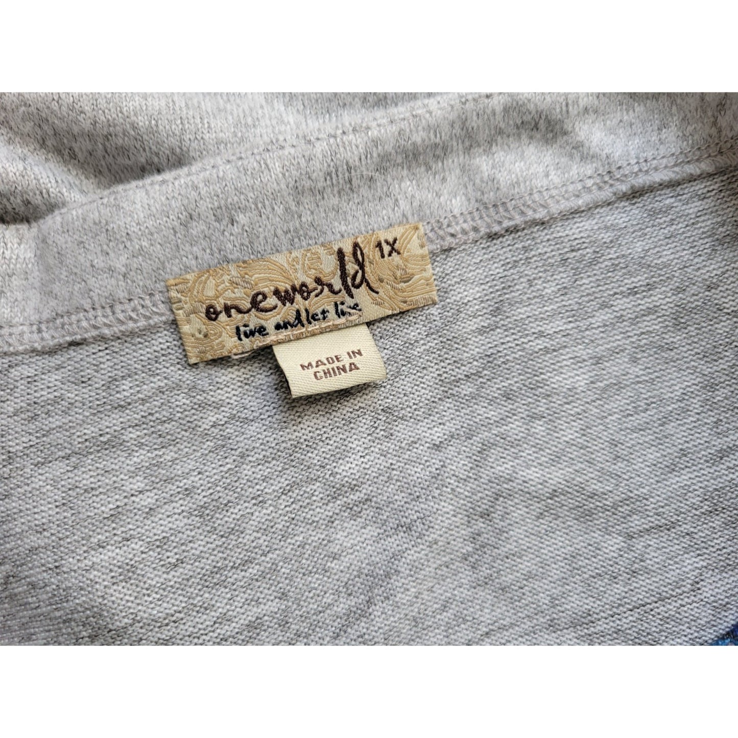 Live Let Live Women Top 1X Plus Tunic Knit Long Sleeve Poly Blend Blue Paisley