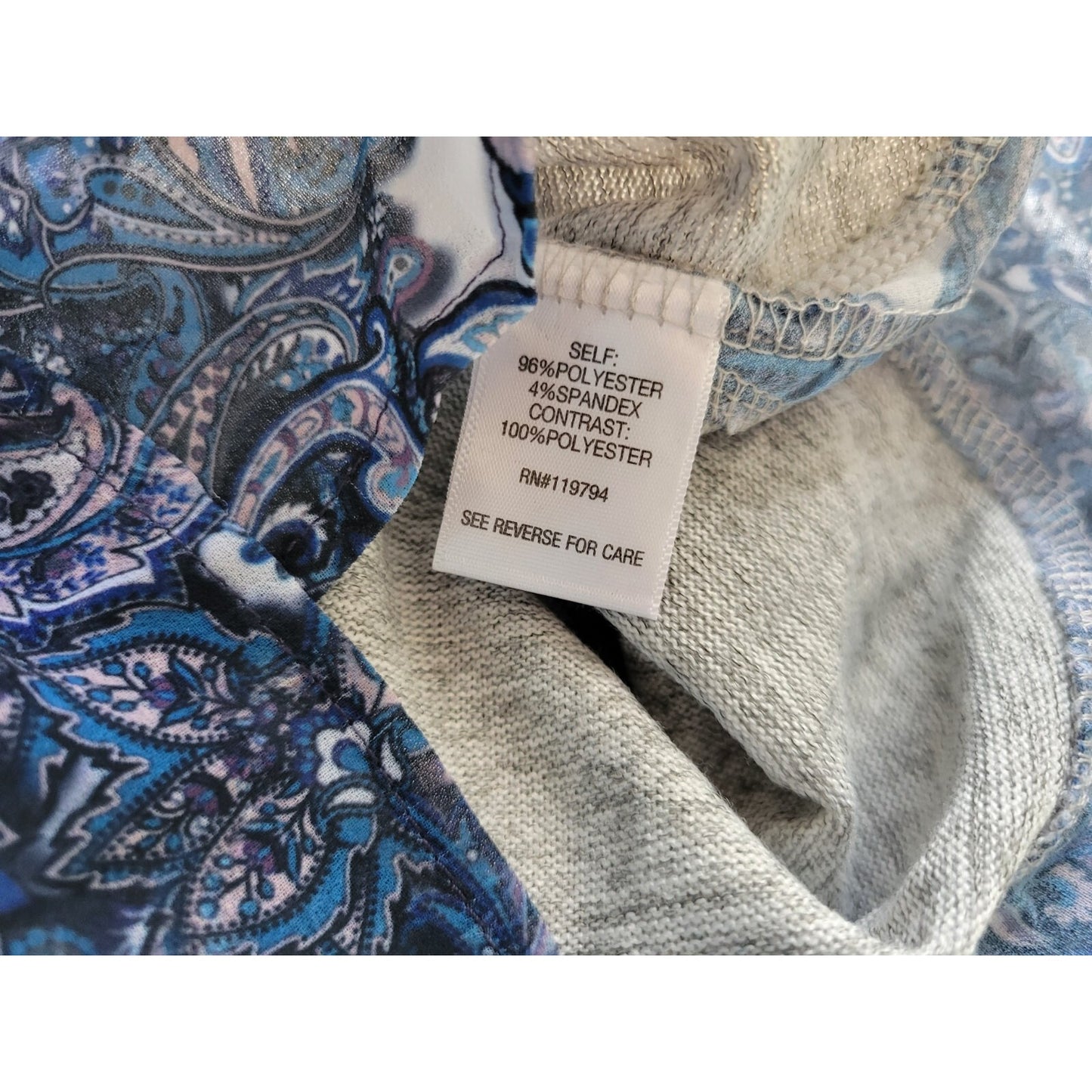 Live Let Live Women Top 1X Plus Tunic Knit Long Sleeve Poly Blend Blue Paisley