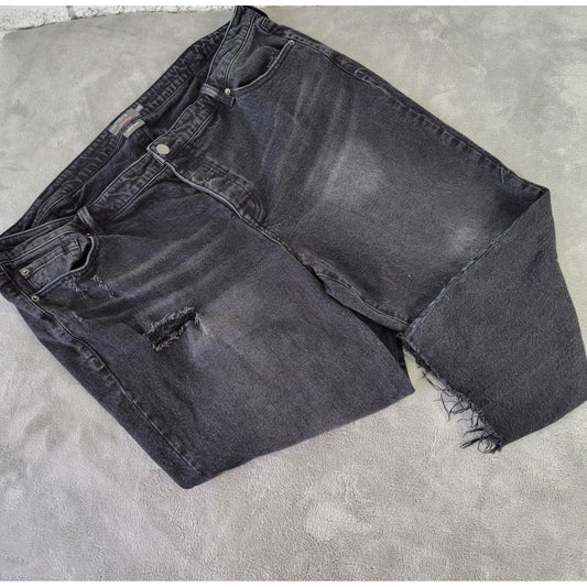 Torrid 24 Plus Size Jeans Black Distressed Capri Denim Button Fly 5-Pocket