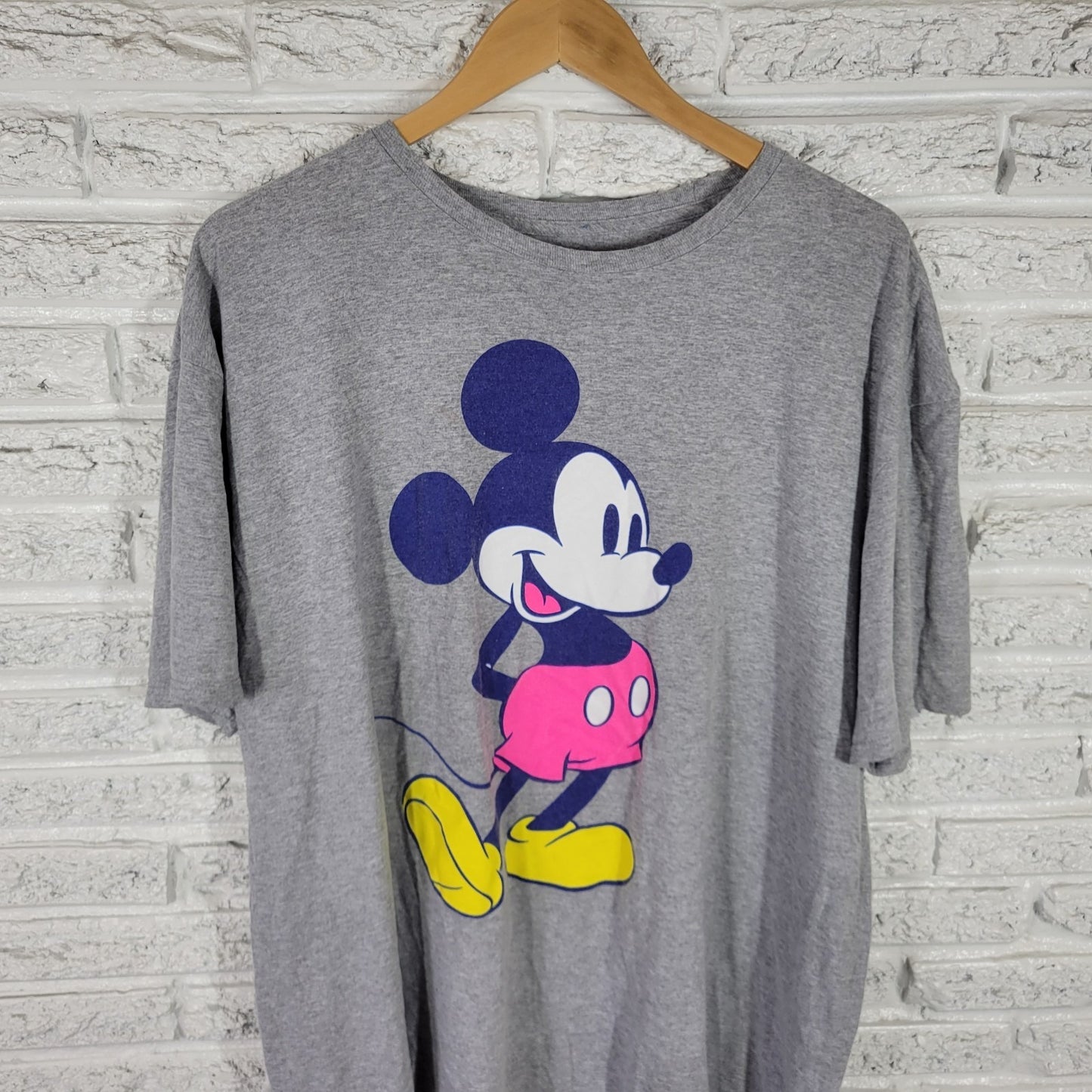 Disney Mickey Mouse Women's 2XL Plus Size Gray Top Short Sleeve  NOV82E