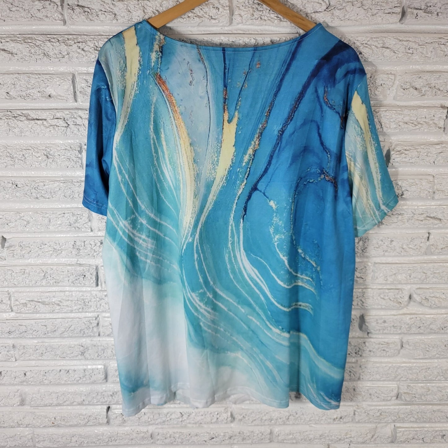 Womens Top 3XL Plus Tee Tunic Short Sleeve Blue Watercolor Poly Blend Casual