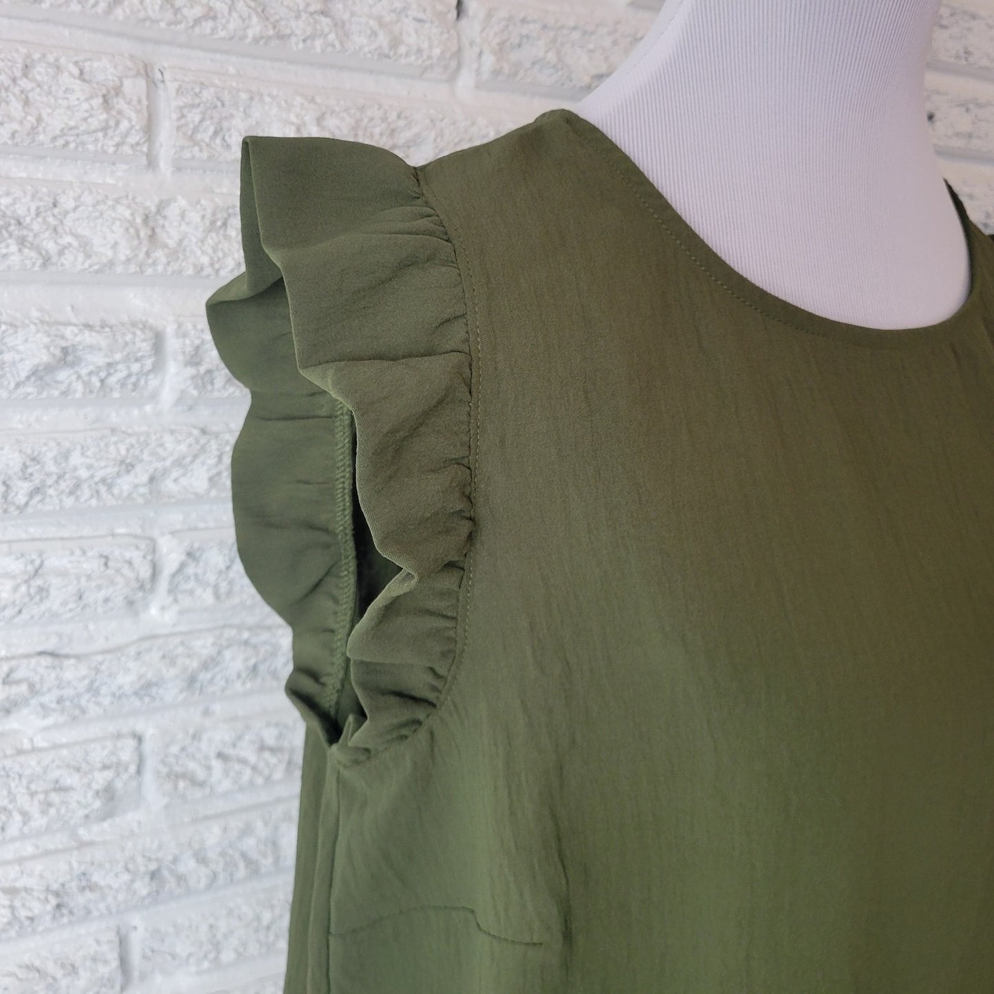 Kaleigh Women Top 1X Plus Ruffle Sleeve Green Lightweight Polyester Casual Comfy