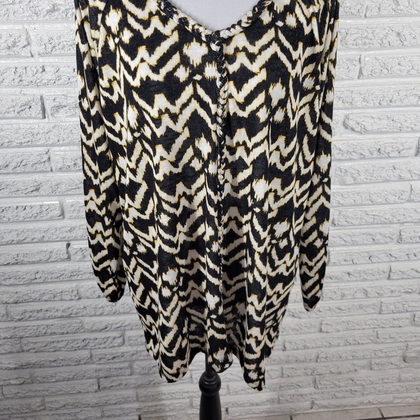 Cato Est 1946 Womens Top 22W 24W Long Sleeve Corded Neck Black Watercolor Comfy