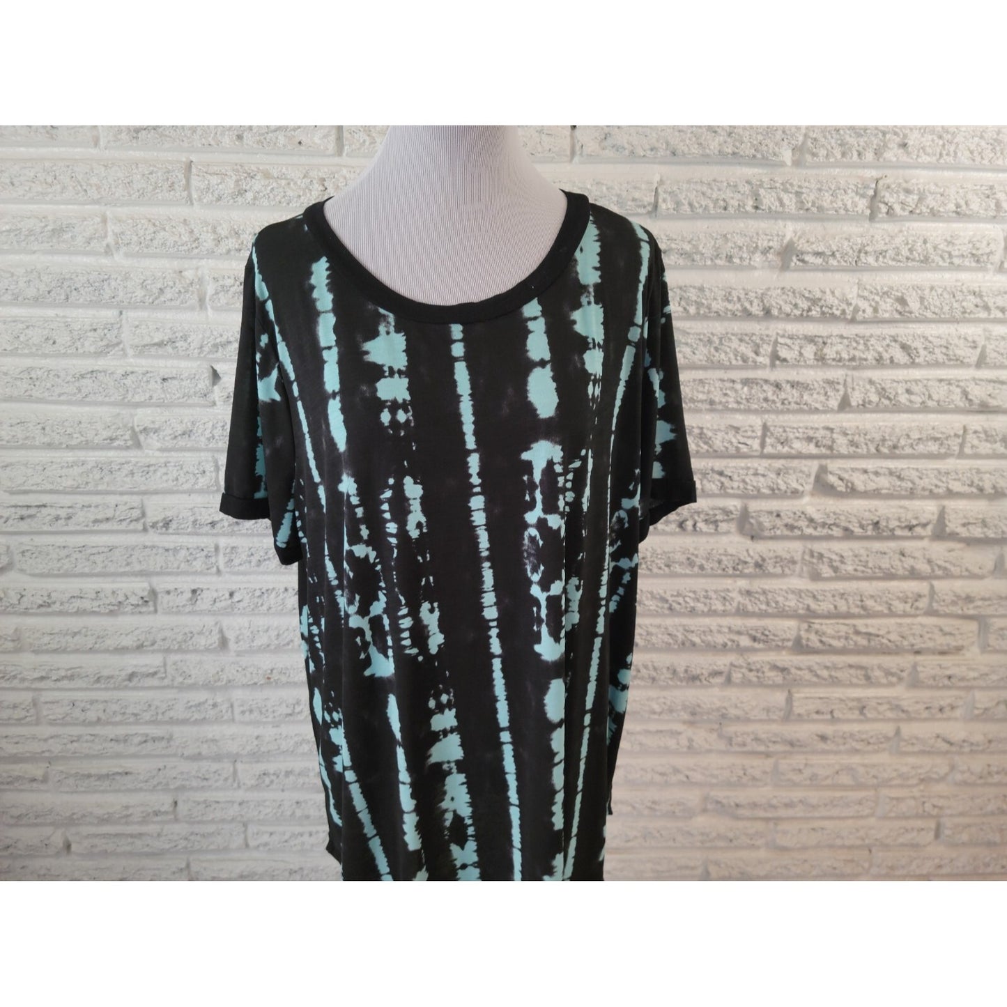 Sew in Love Womens Top 3X Plus Tee Short Sleeve Blue Watercolor Semi Sheer