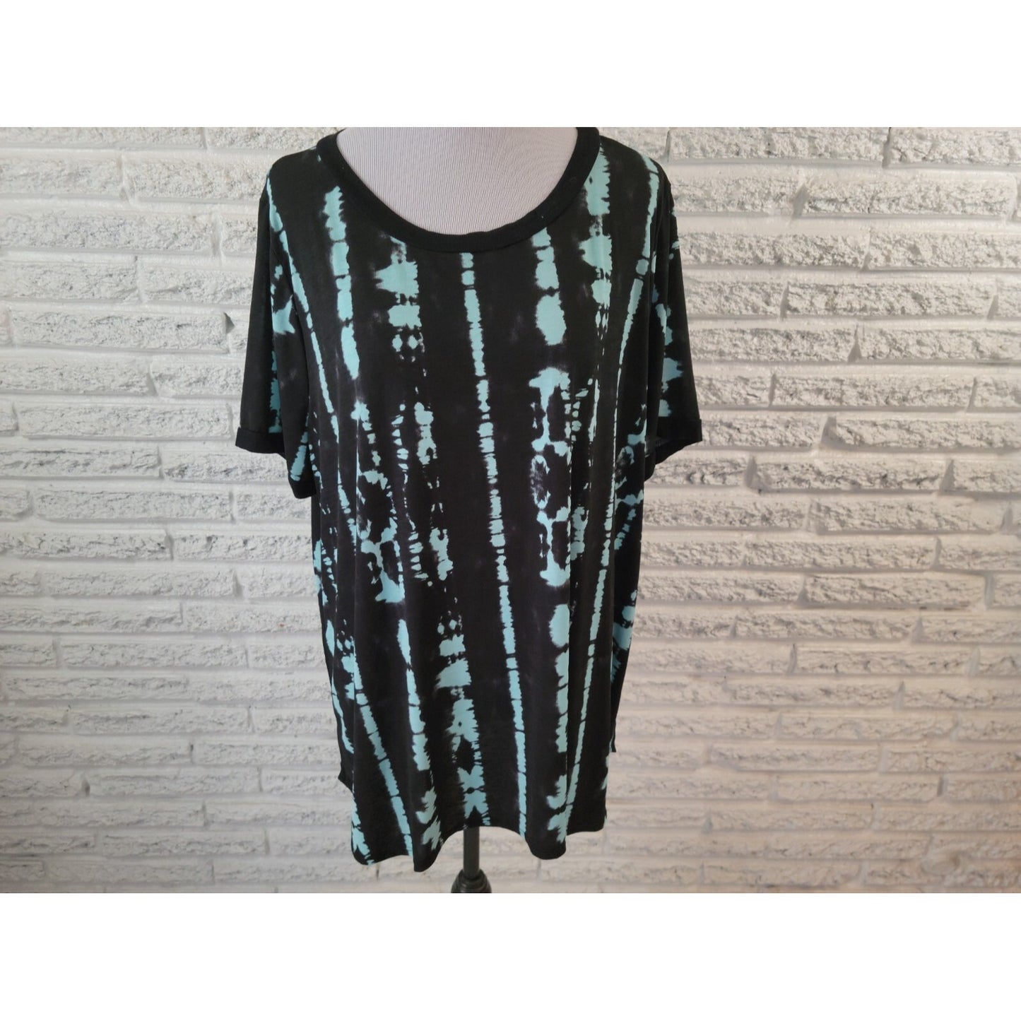 Sew in Love Womens Top 3X Plus Tee Short Sleeve Blue Watercolor Semi Sheer