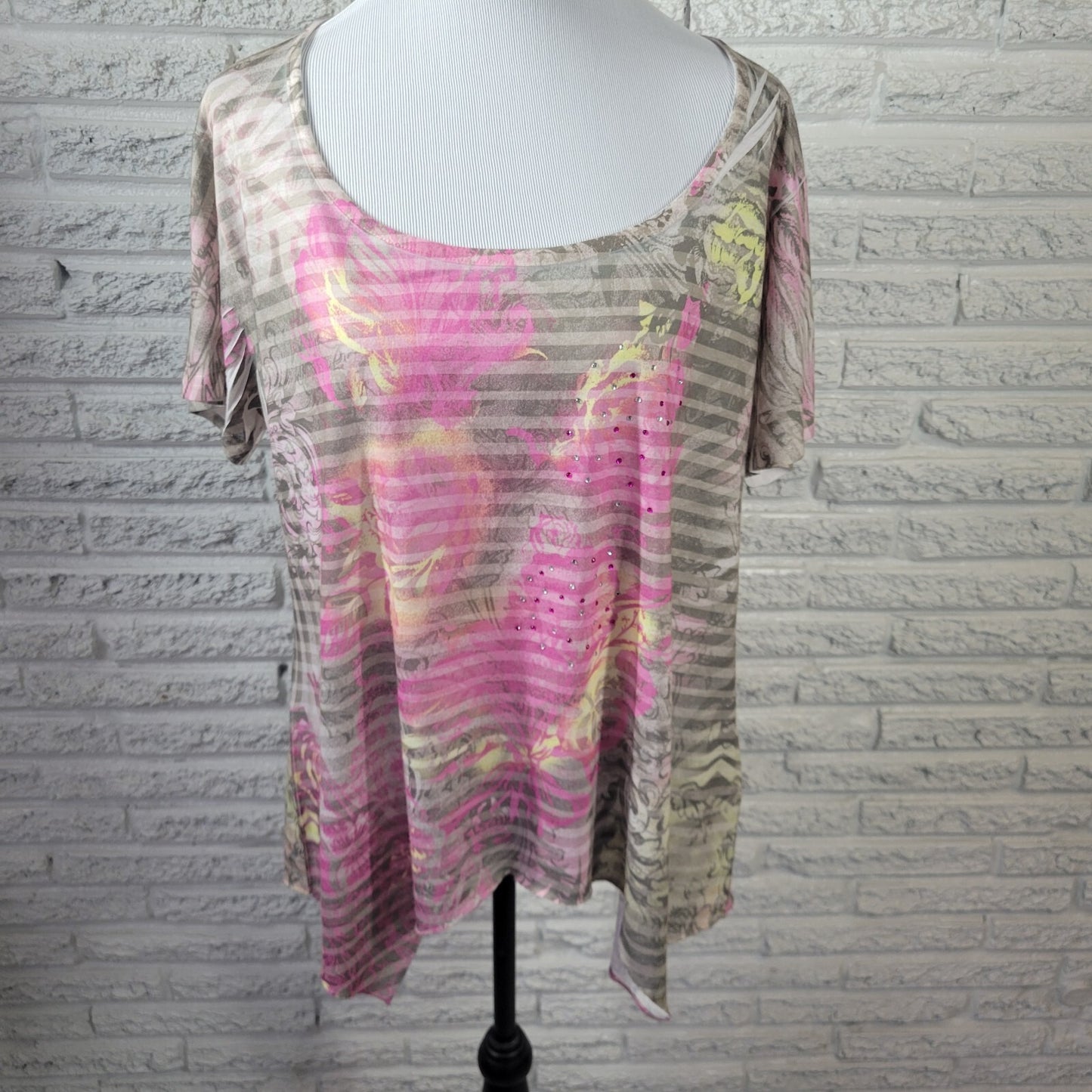 Jane Ashley Womens Top 2X Plus Tee Pink Floral Handkerchief Hem Lightweight