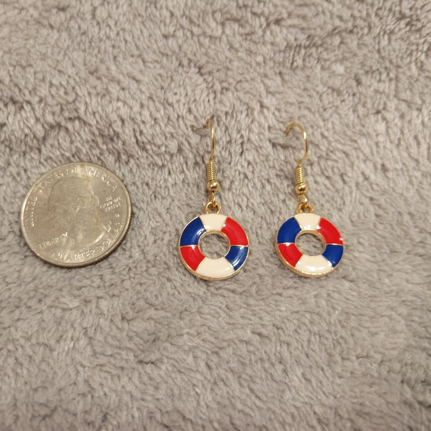 Fourth of July Patriotic Womens Earrings One Pair Life Preserver USA Hanging