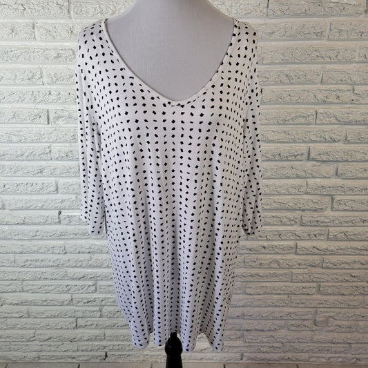 Attention Womens Top 1X Plus Tunic 3/4 Sleeve Black White Patterned Rayon Casual