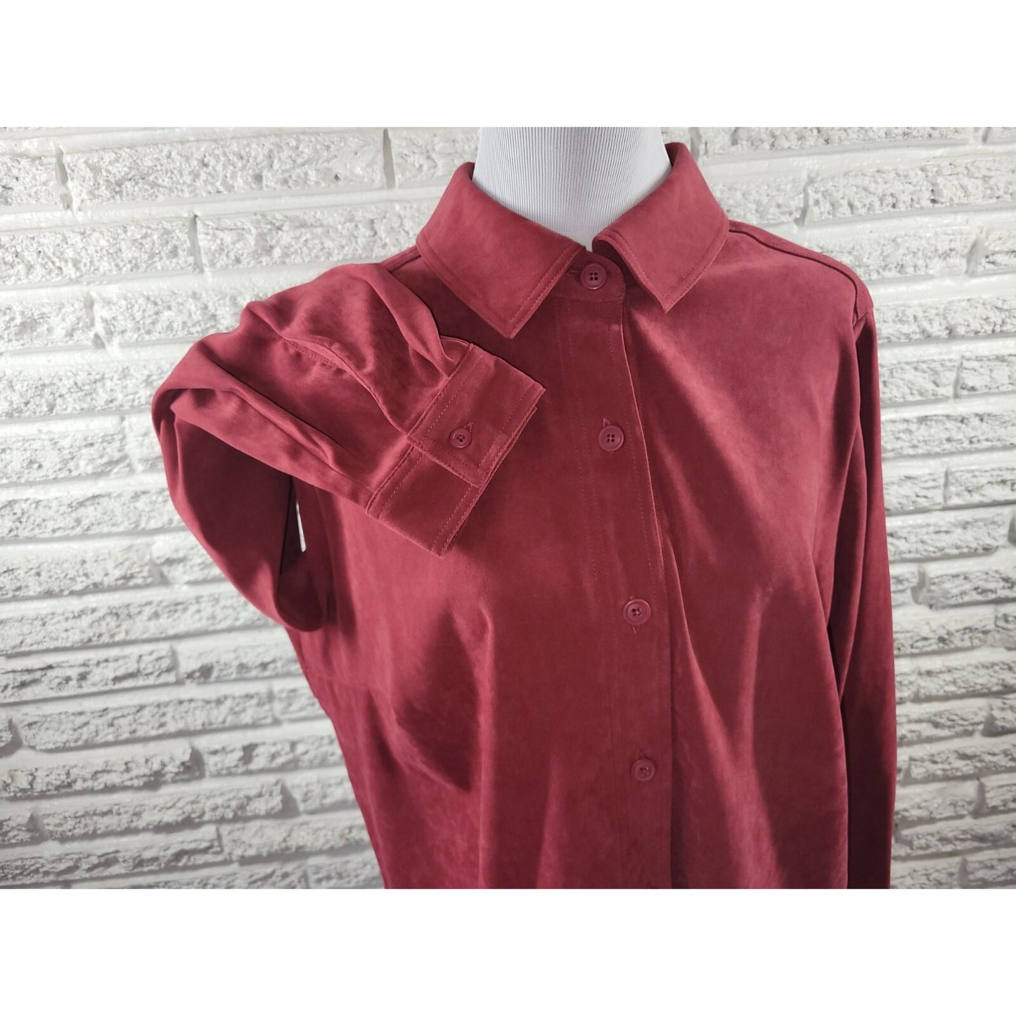 Croft Barrow Womens Top 1X Plus Long Sleeve Burgundy Velour Collar Button Up